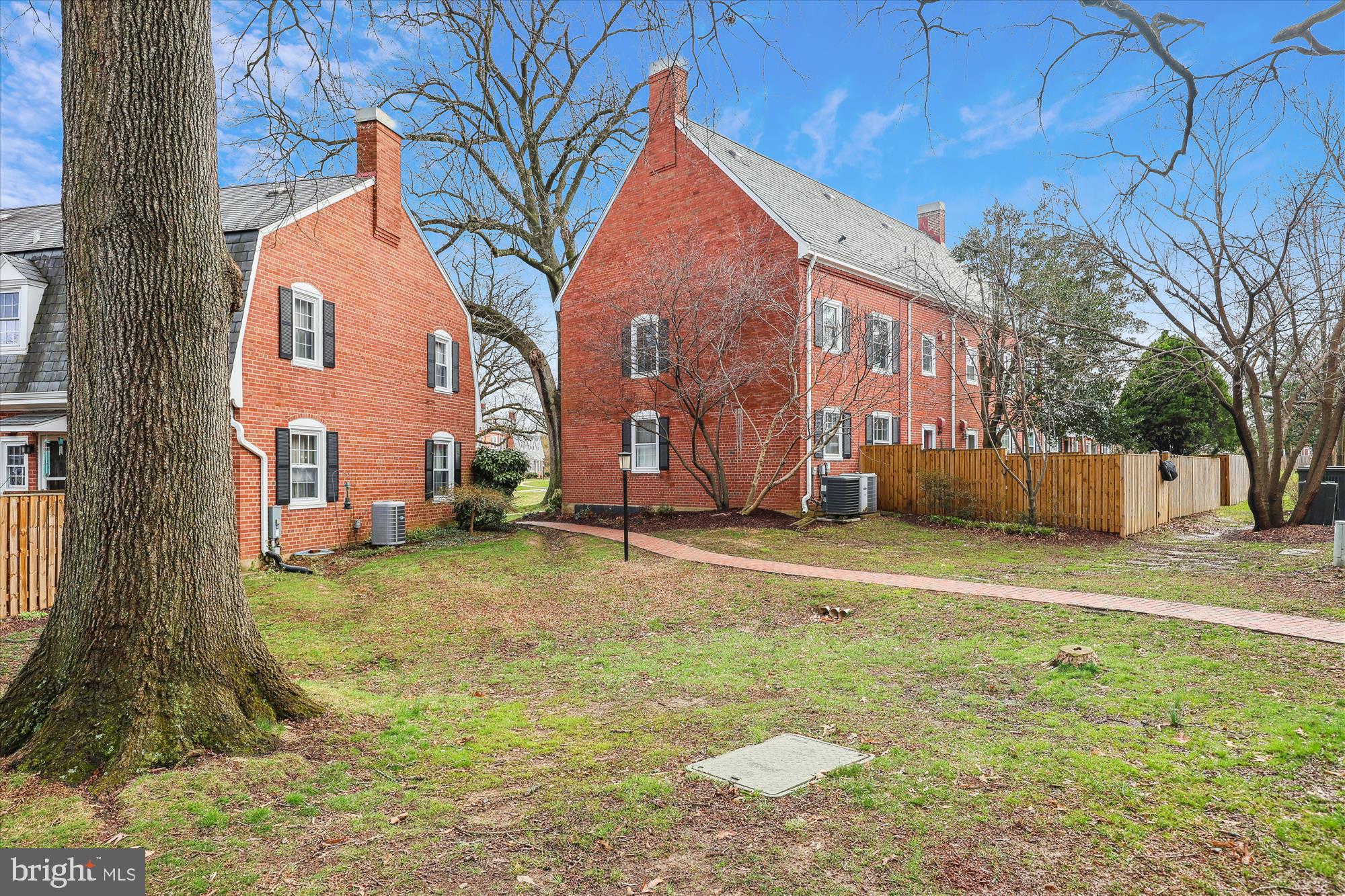 FAIRLINGTON MEADOWS - Residential