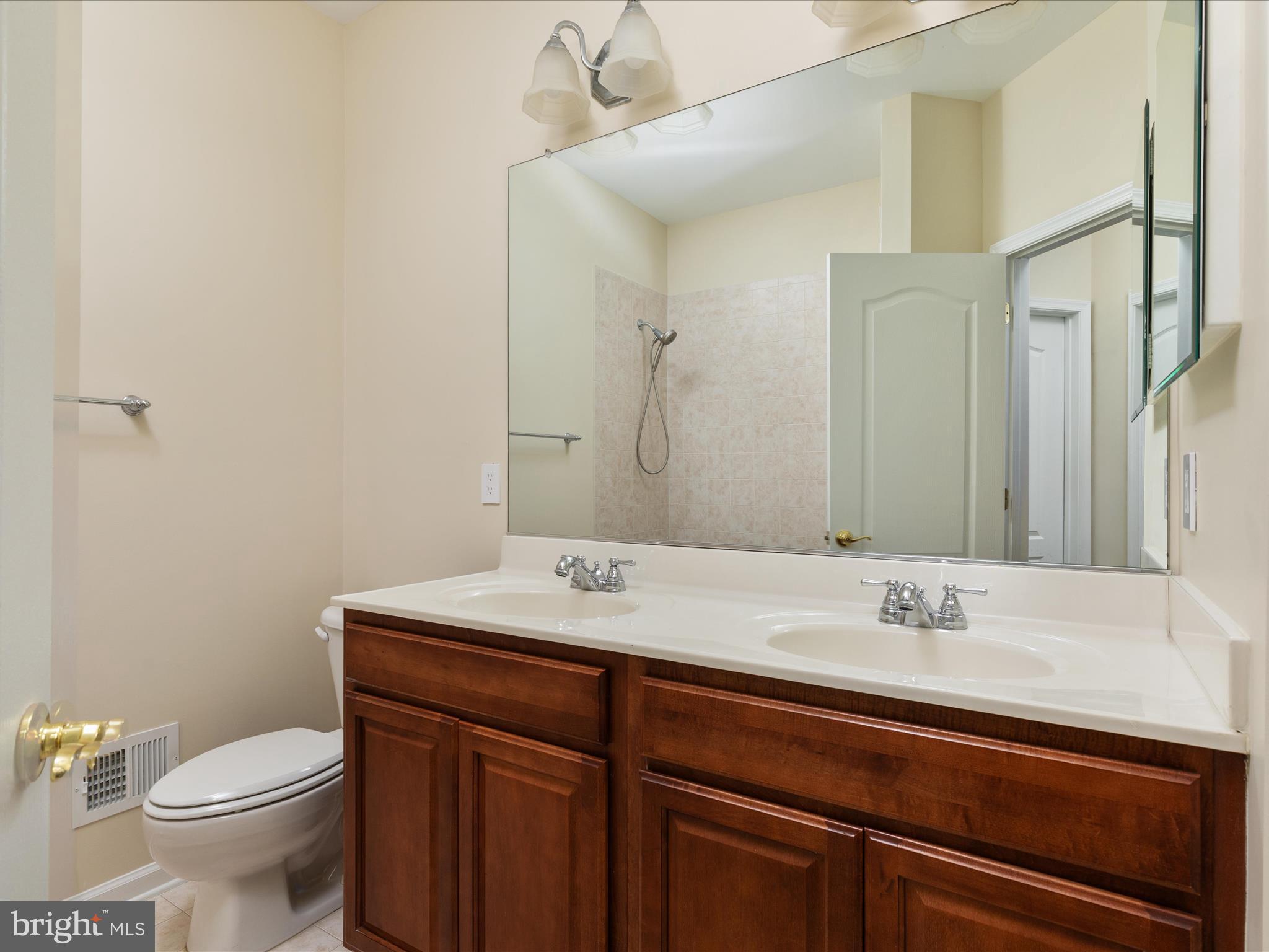 HAYMARKET STATION - Residential Lease