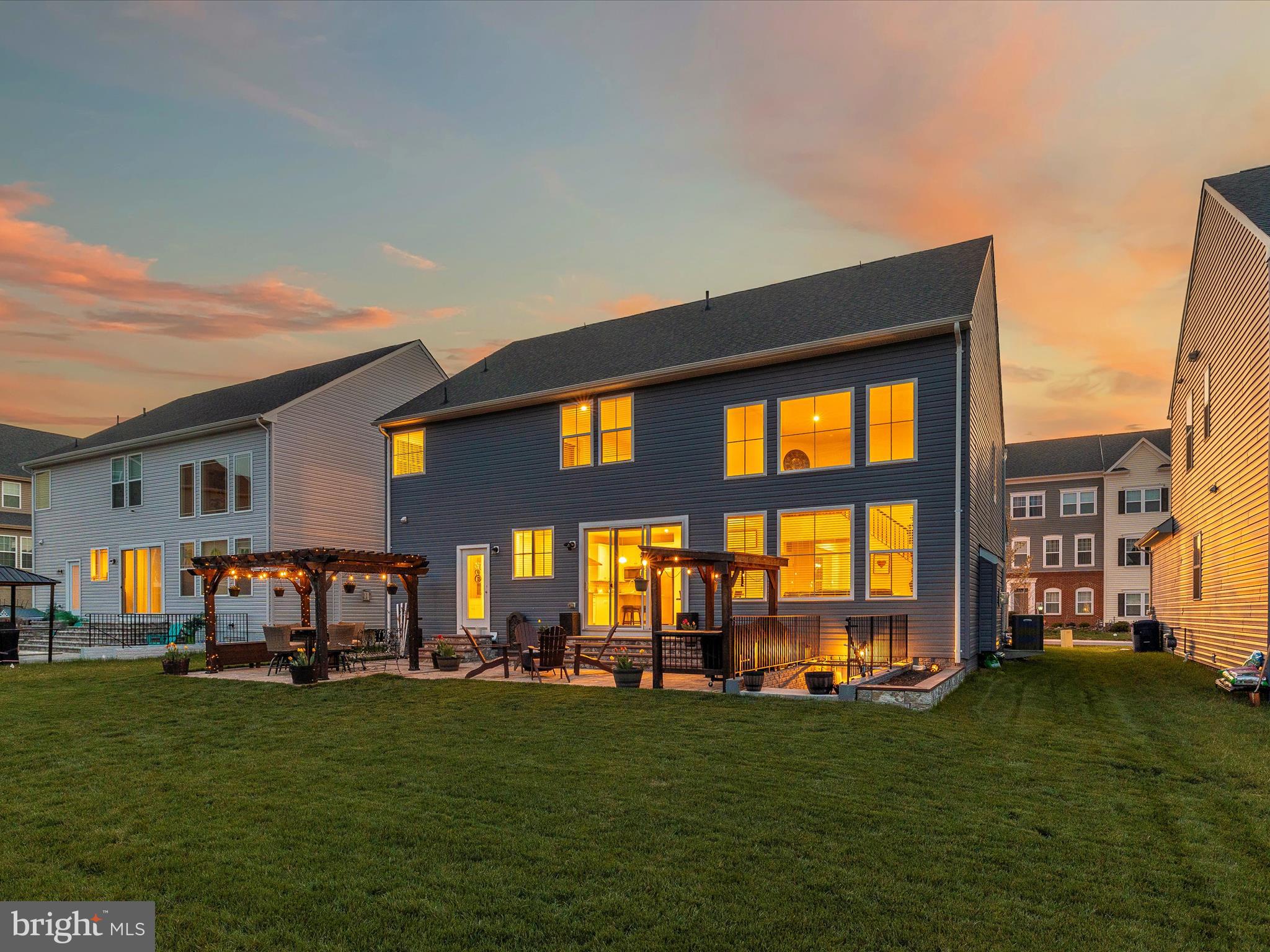 TALLYN RIDGE - Residential