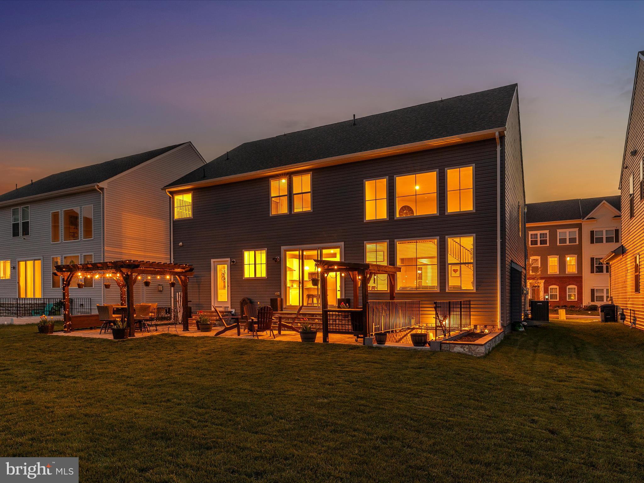 TALLYN RIDGE - Residential