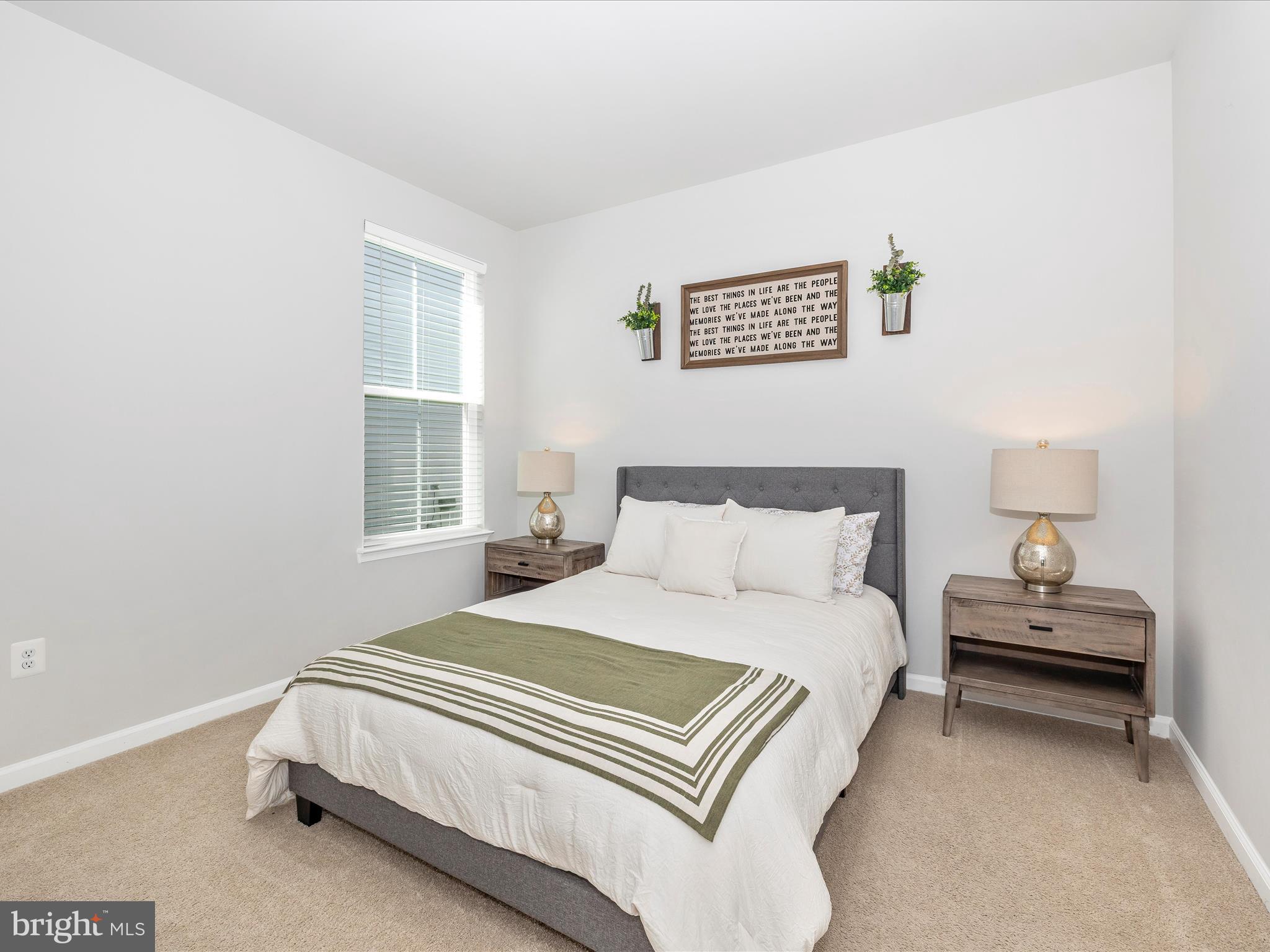 TALLYN RIDGE - Residential