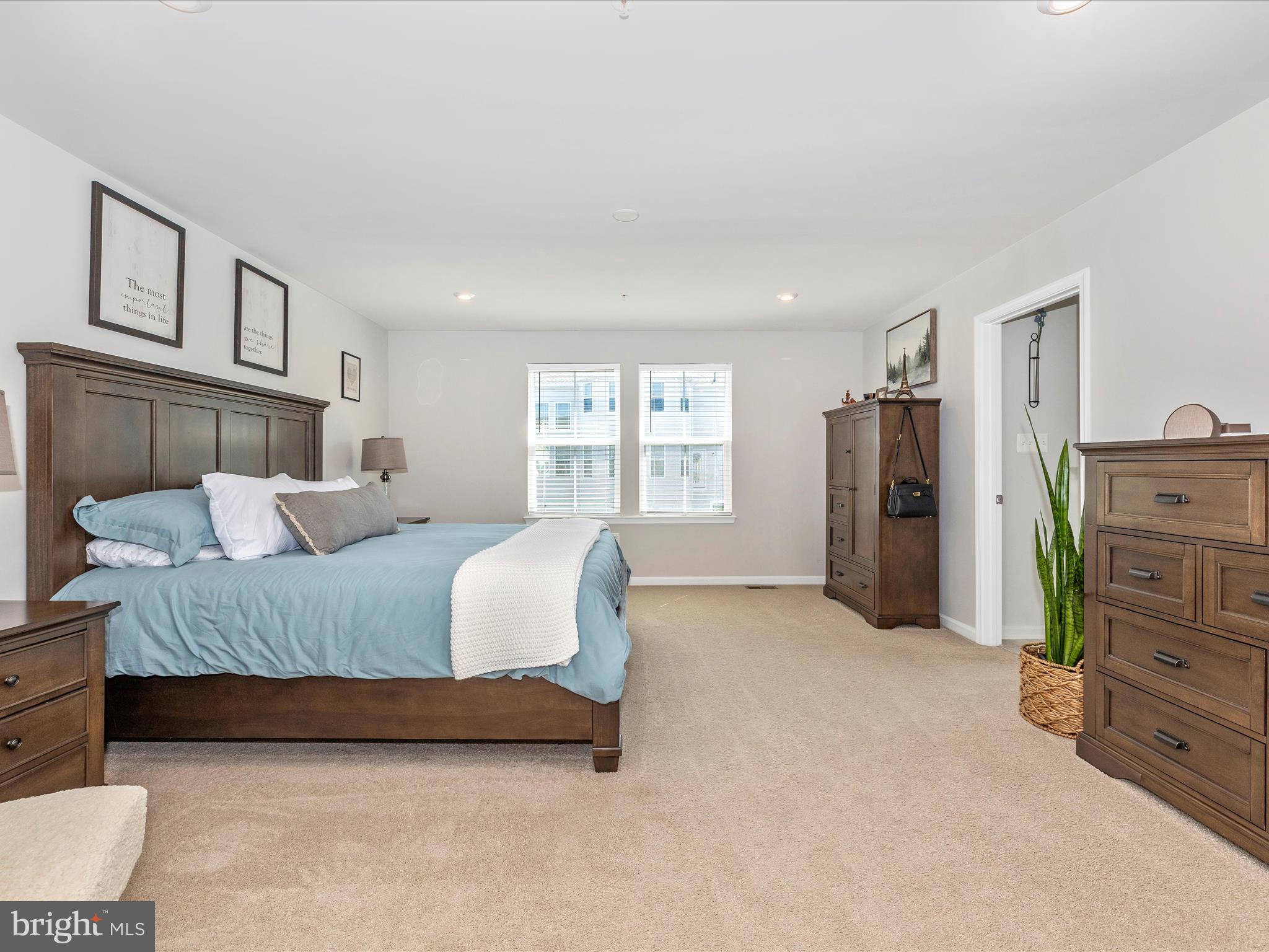 TALLYN RIDGE - Residential