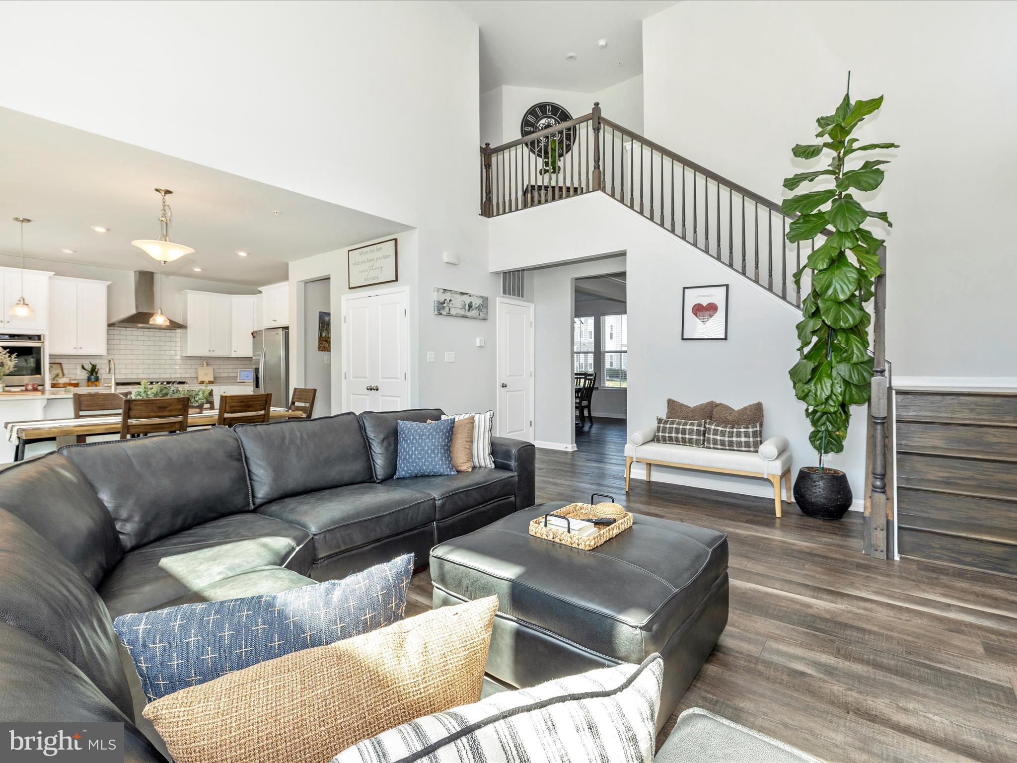 TALLYN RIDGE - Residential