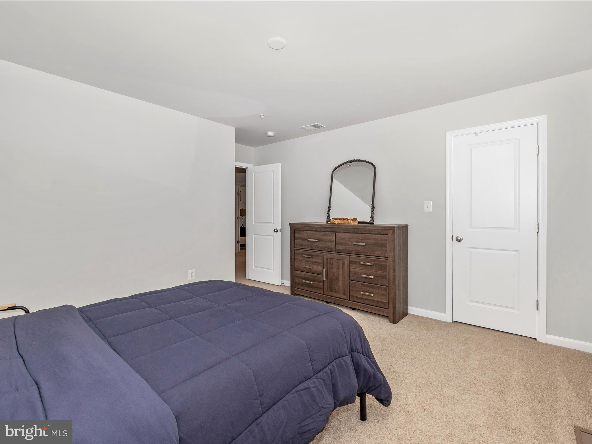 TALLYN RIDGE - Residential