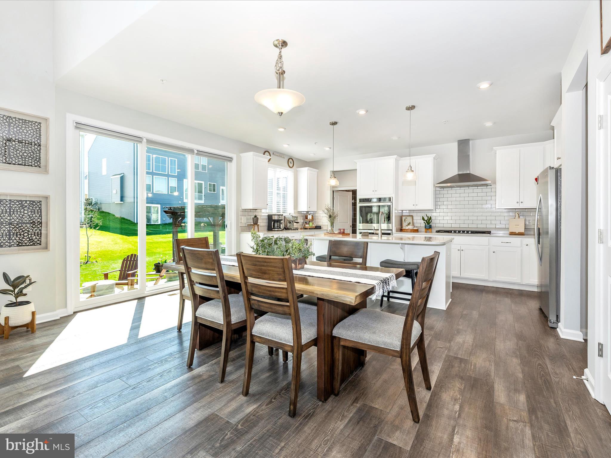 TALLYN RIDGE - Residential