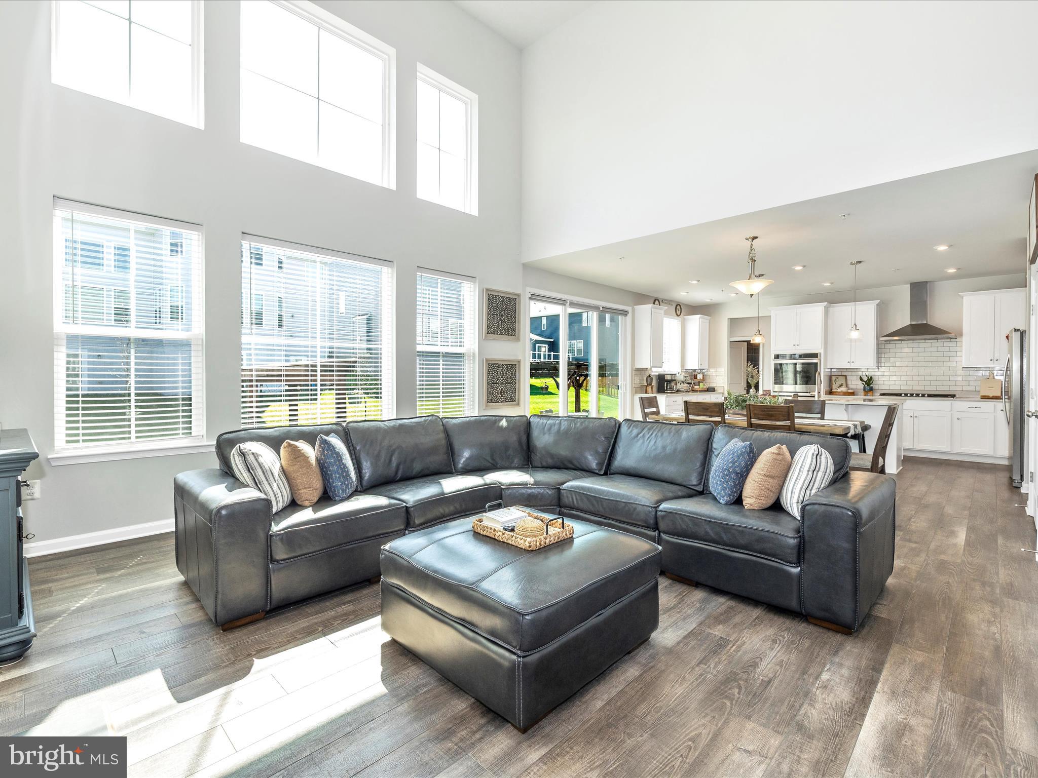 TALLYN RIDGE - Residential