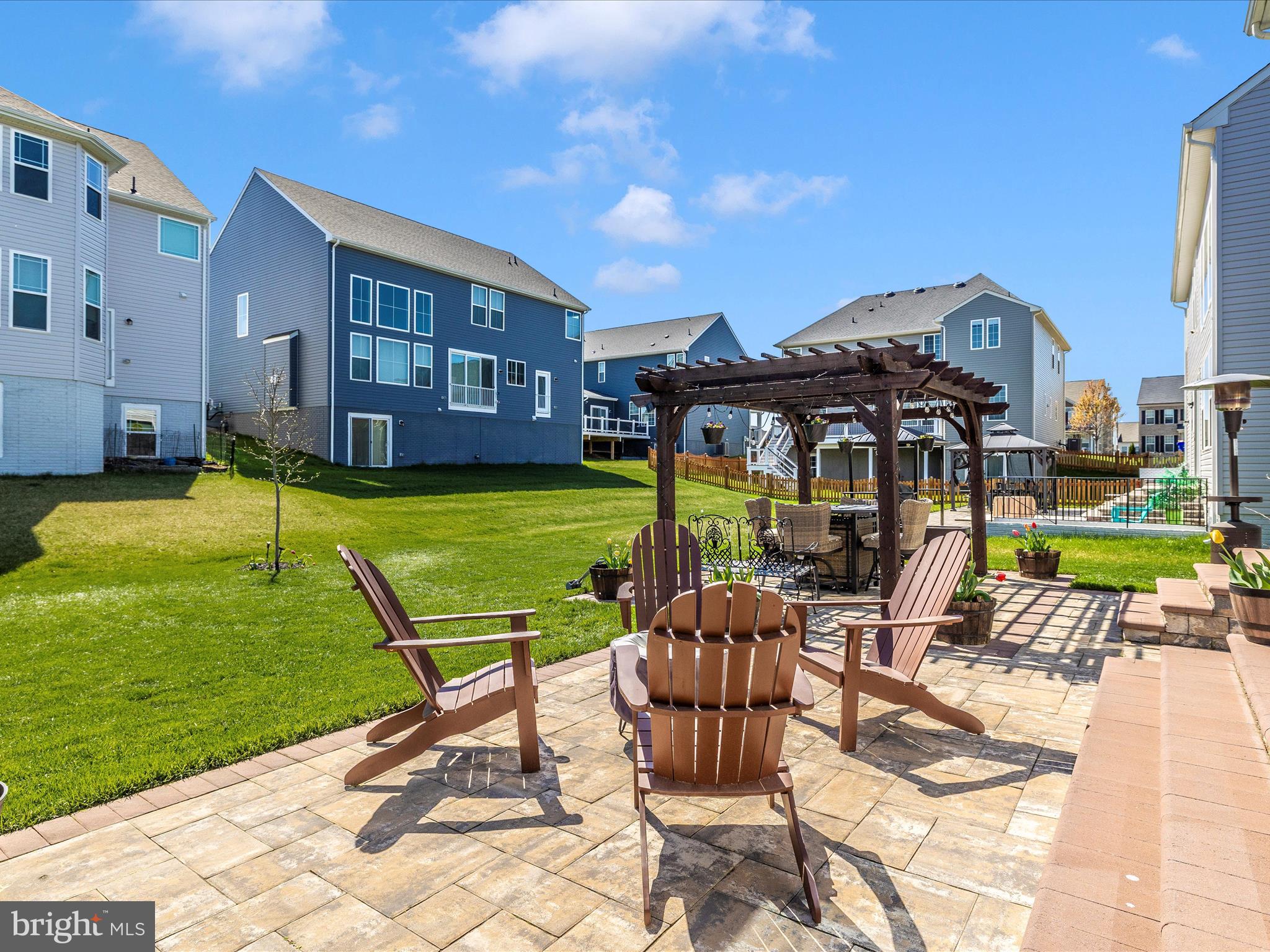 TALLYN RIDGE - Residential