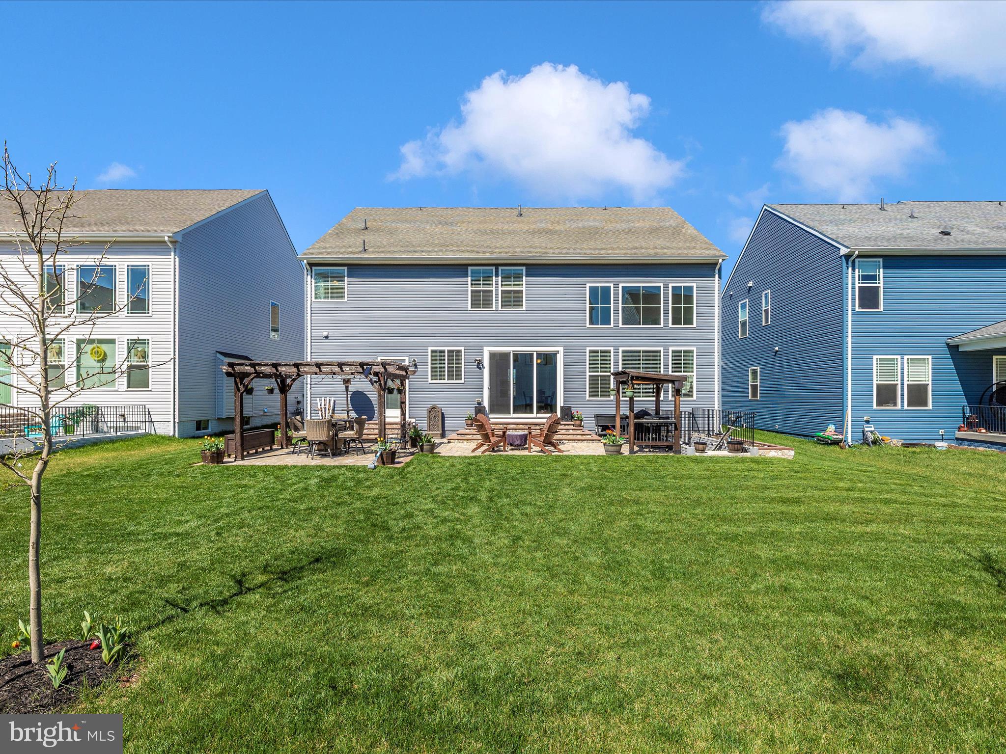 TALLYN RIDGE - Residential