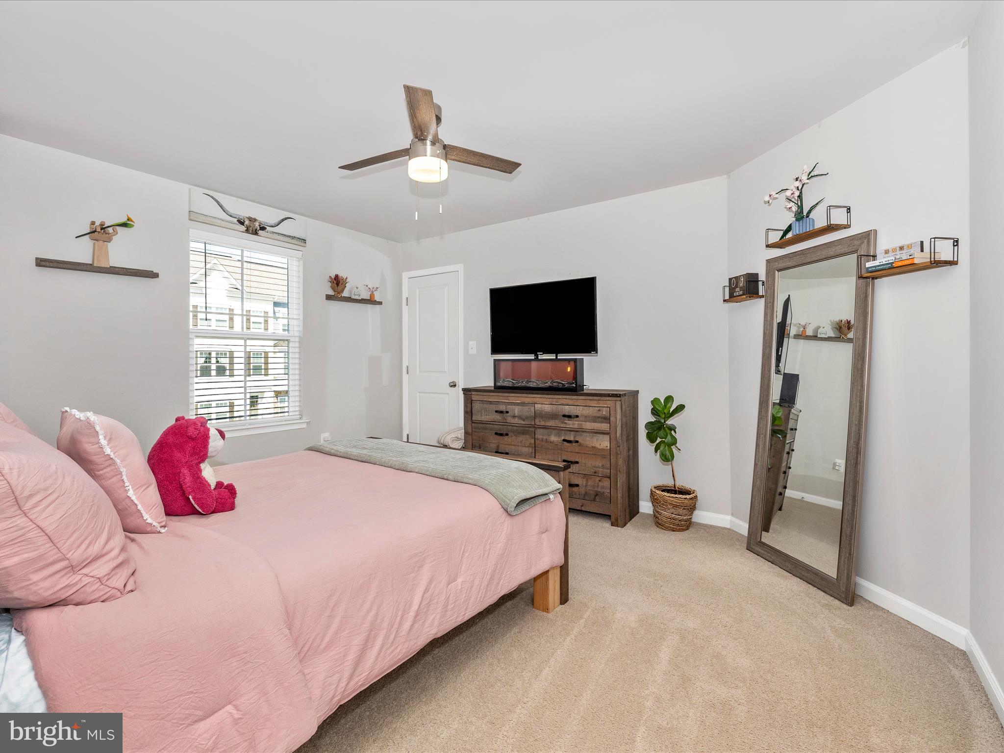 TALLYN RIDGE - Residential