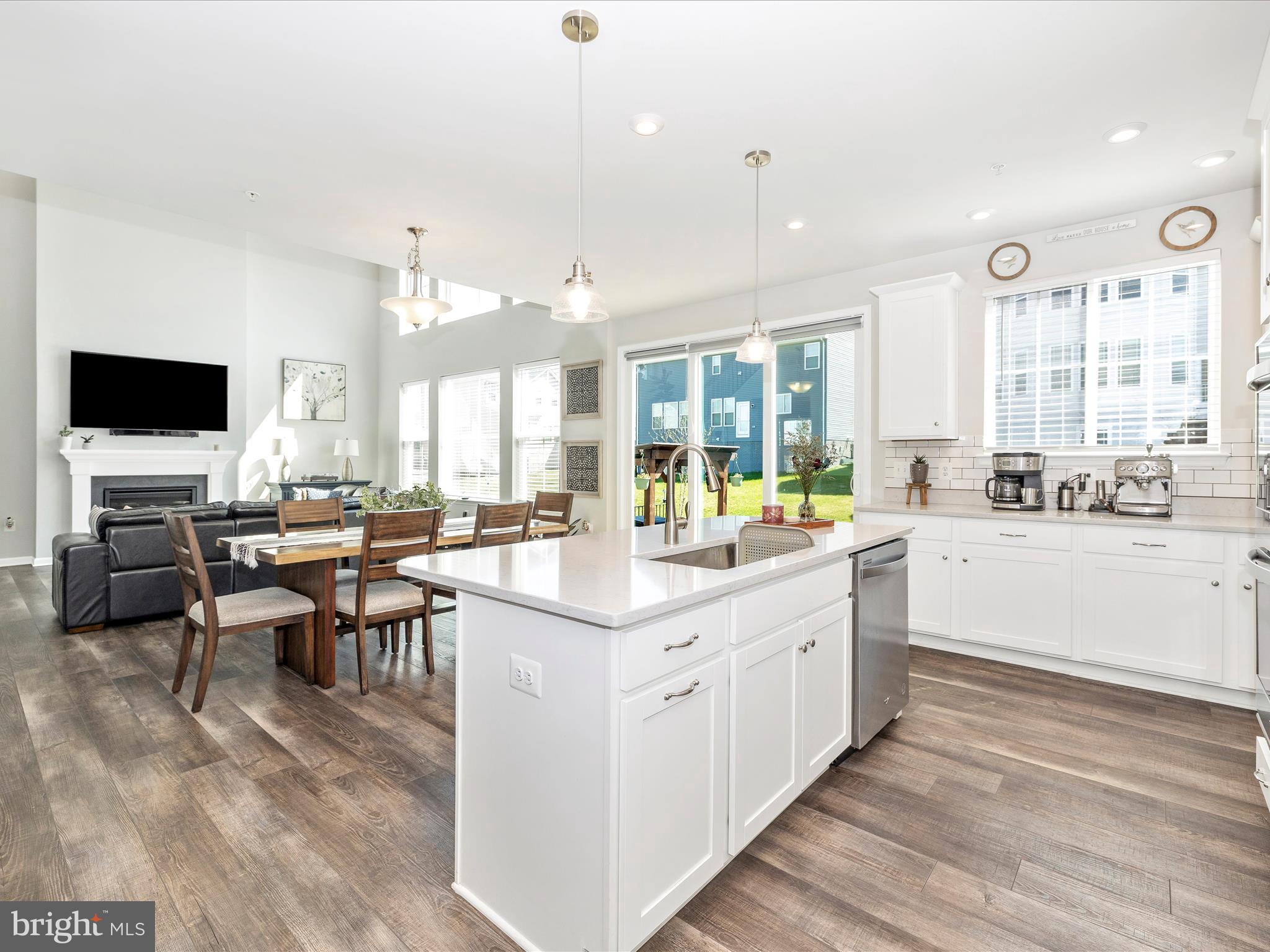 TALLYN RIDGE - Residential