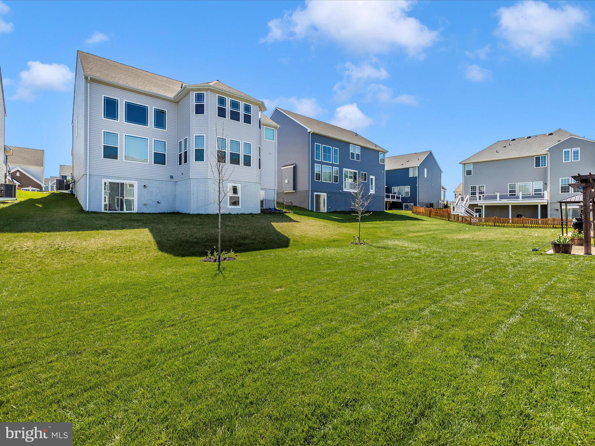 TALLYN RIDGE - Residential