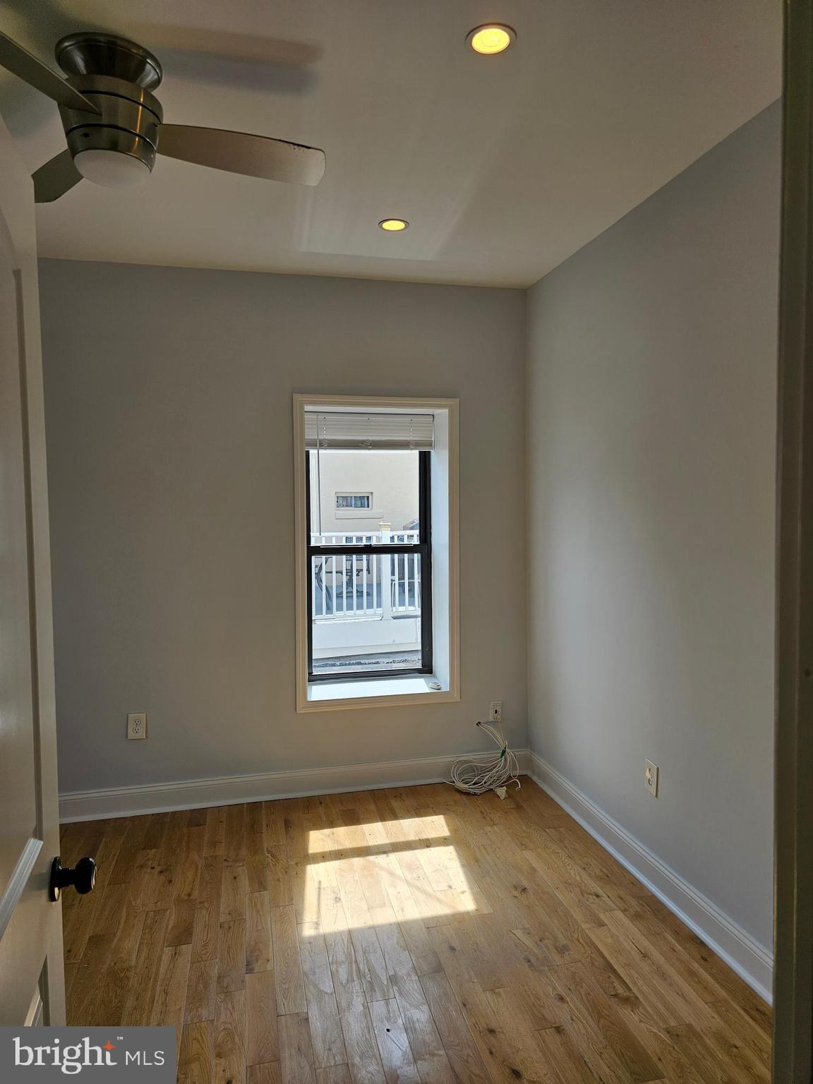 POINT BREEZE - Residential