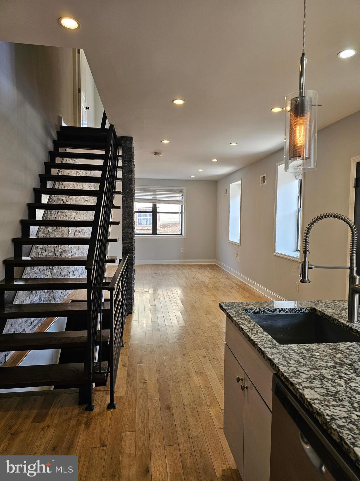 POINT BREEZE - Residential