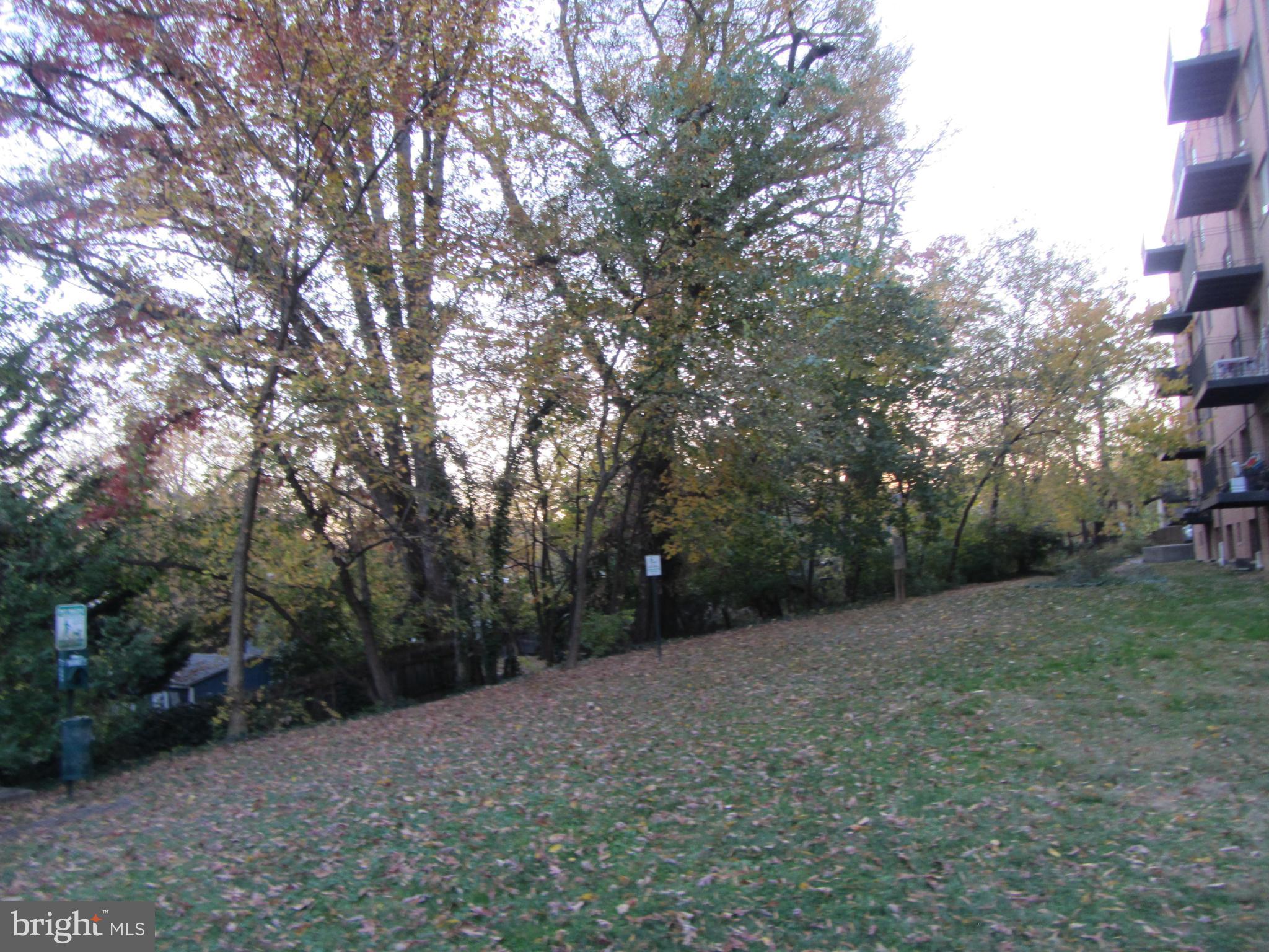 THE CAROLYN - Residential