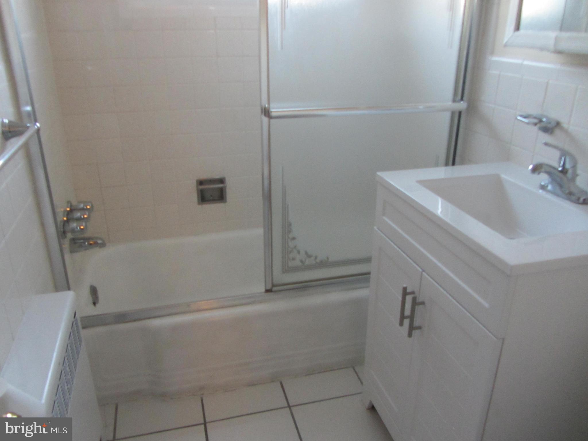 THE CAROLYN - Residential