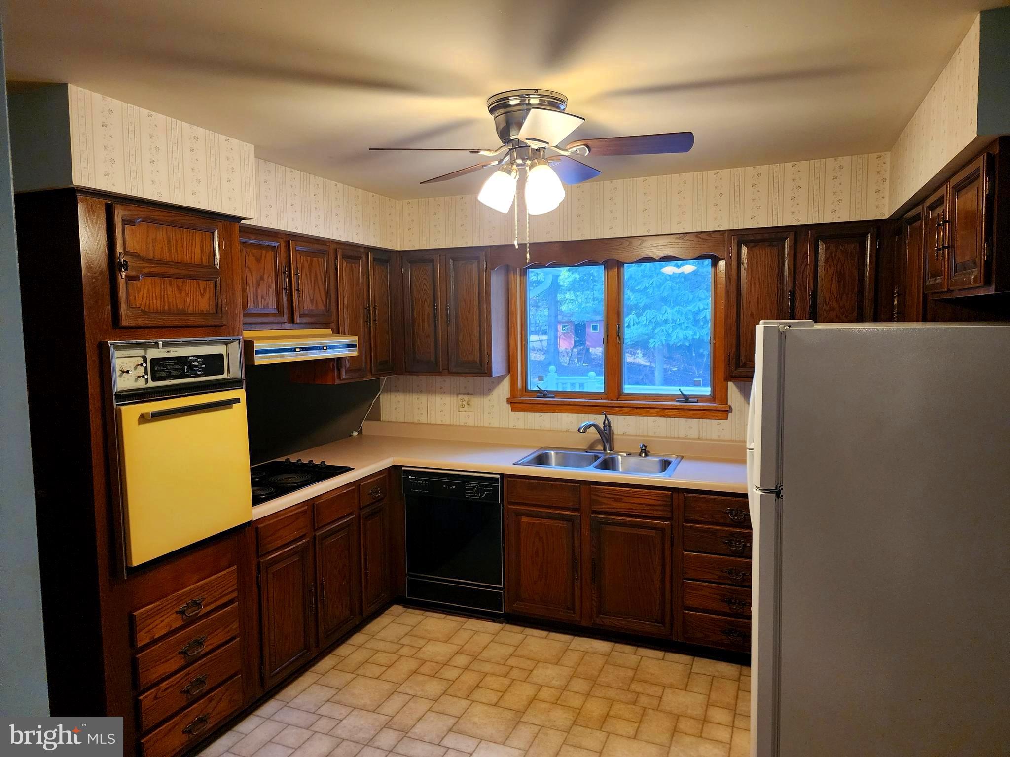 BEL AIR - Residential