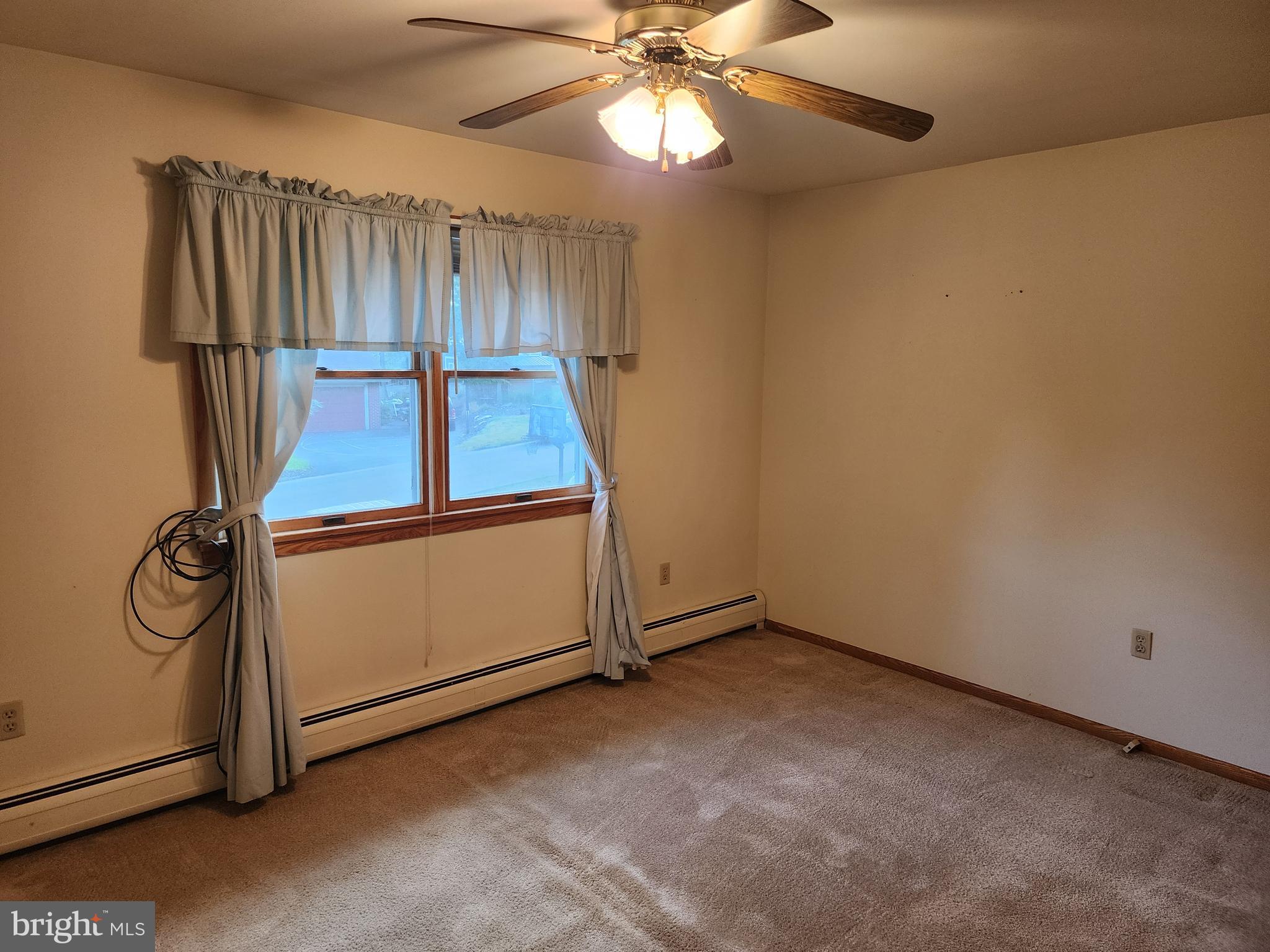 BEL AIR - Residential