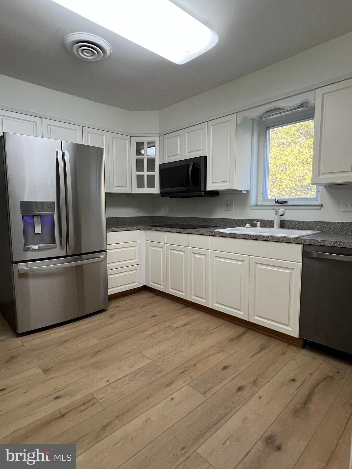 DORCHESTER ESTATES - Residential