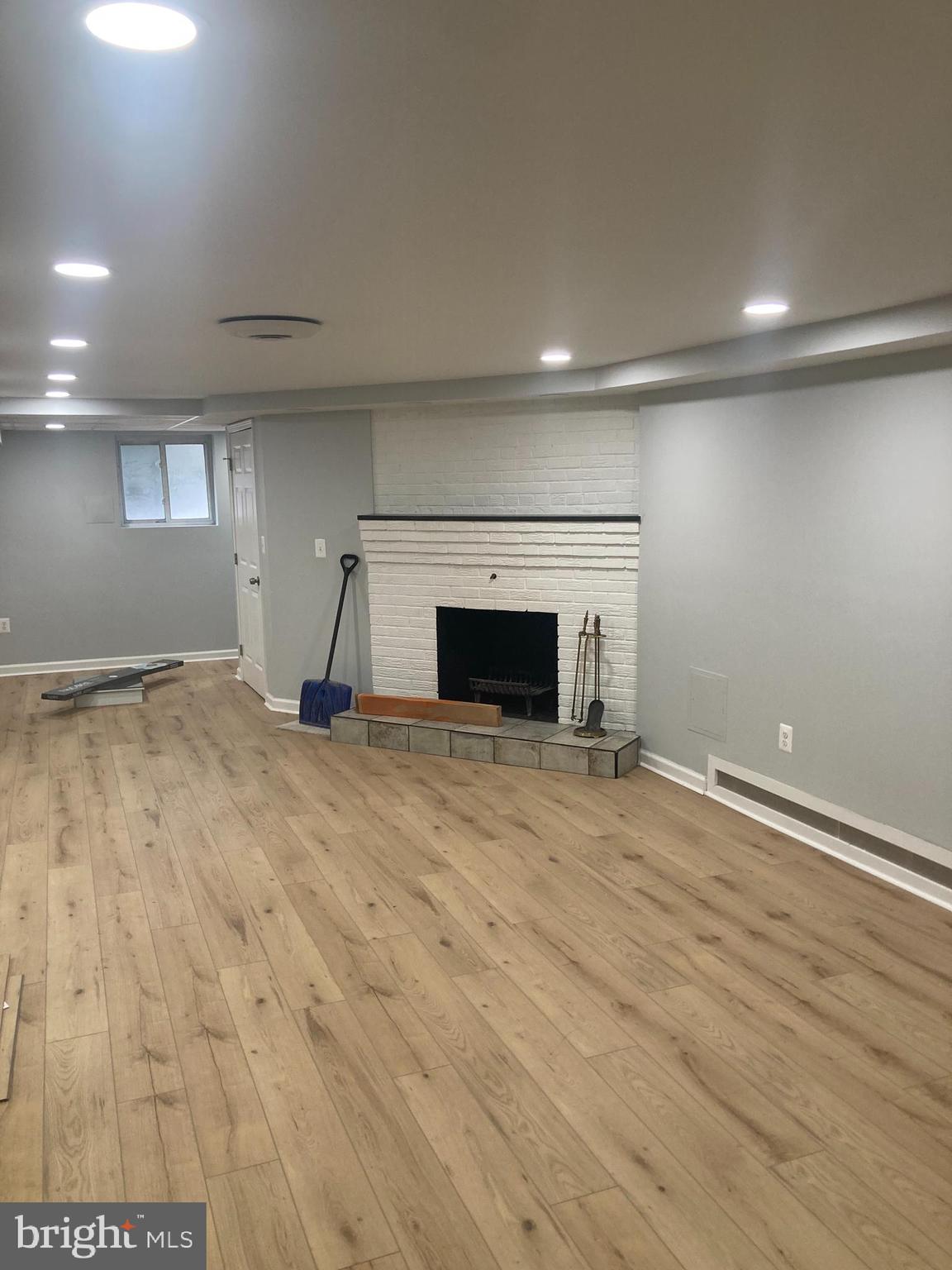 DORCHESTER ESTATES - Residential