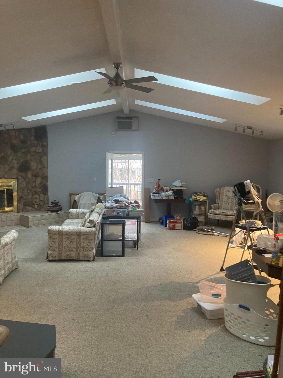 DORCHESTER ESTATES - Residential