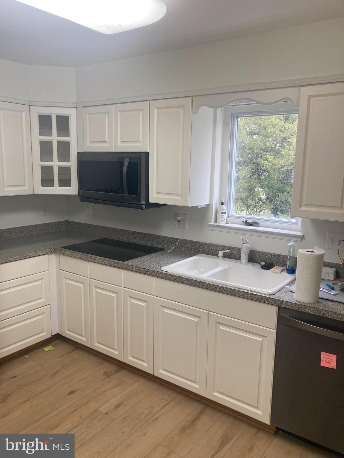 DORCHESTER ESTATES - Residential