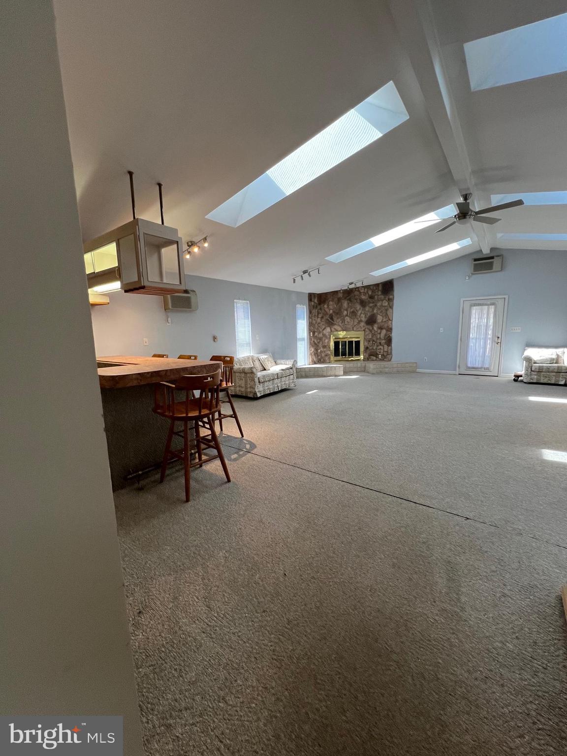 DORCHESTER ESTATES - Residential