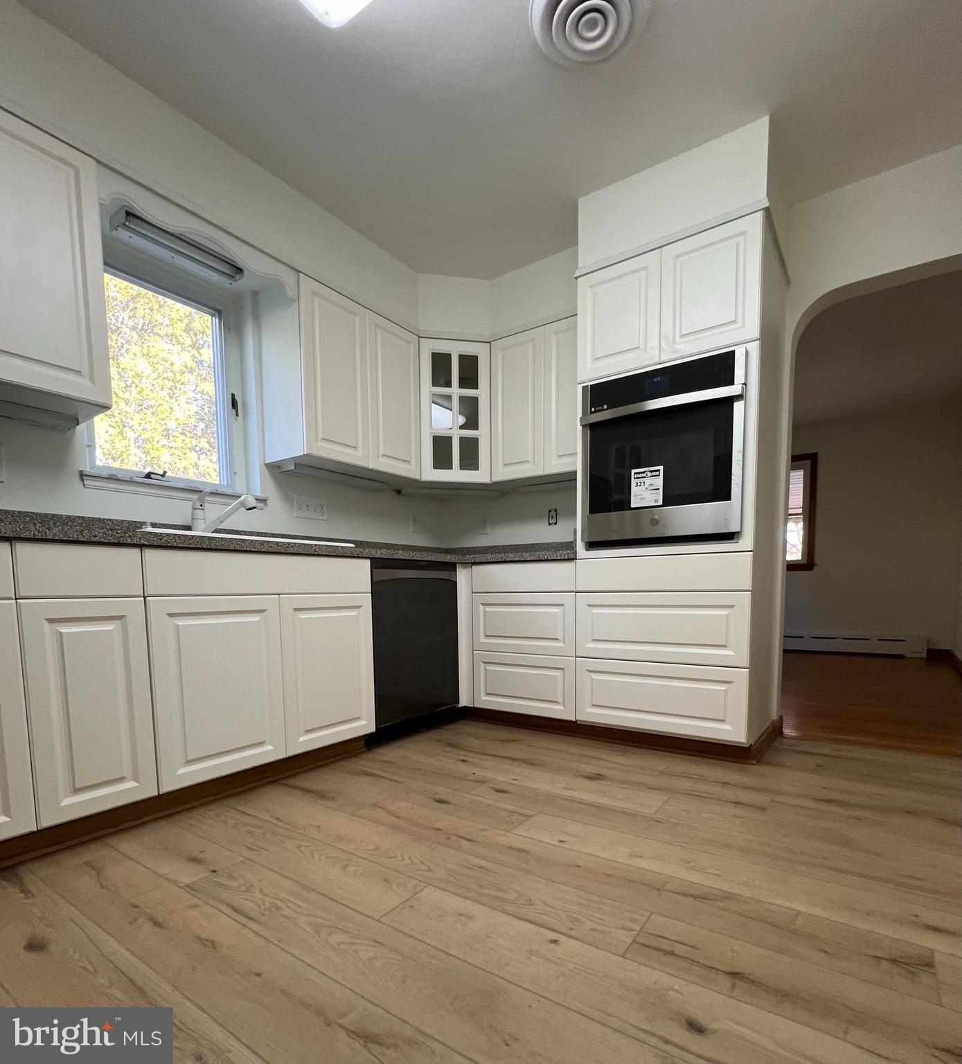 DORCHESTER ESTATES - Residential