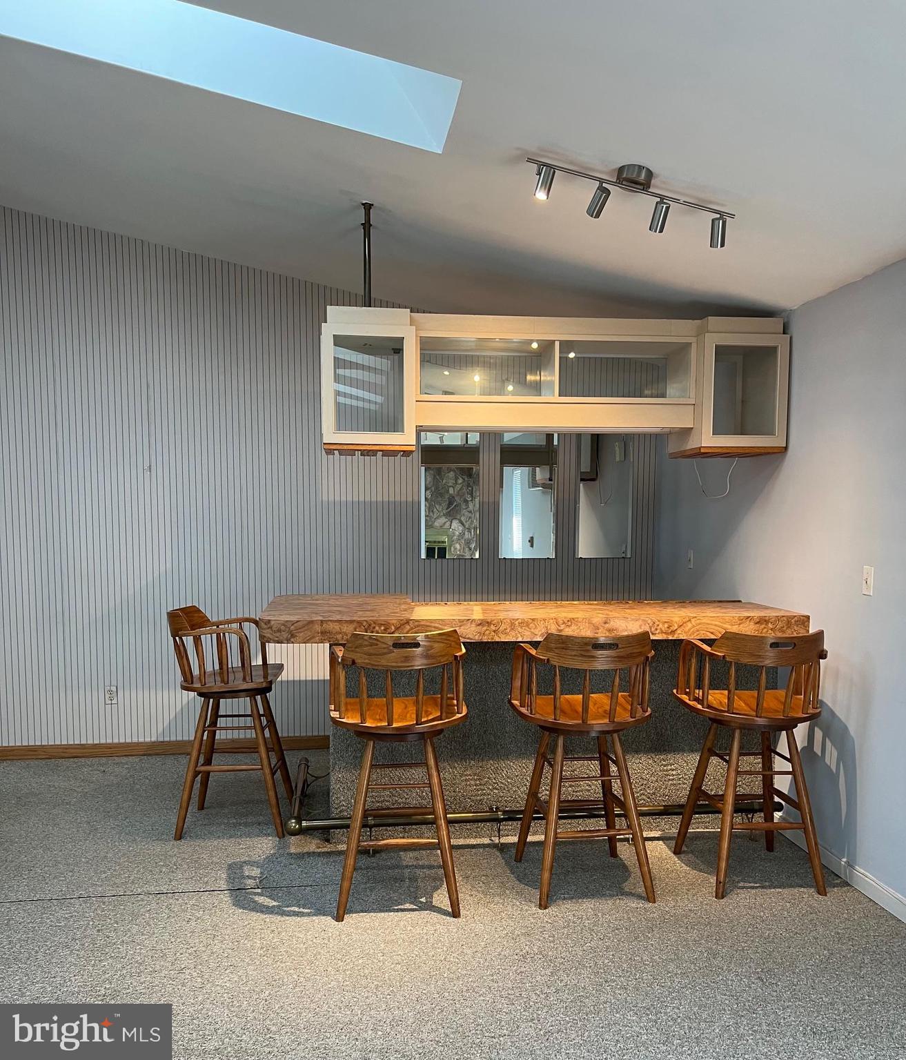 DORCHESTER ESTATES - Residential