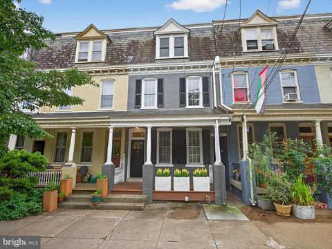 Photo of 612 W Walnut Street, LANCASTER, PA 17603 (MLS # PALA2072754)