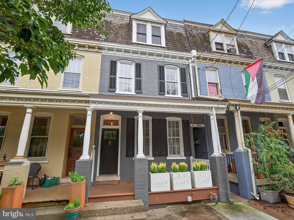 Photo of 612 W Walnut Street, LANCASTER, PA 17603 (MLS # PALA2072754)