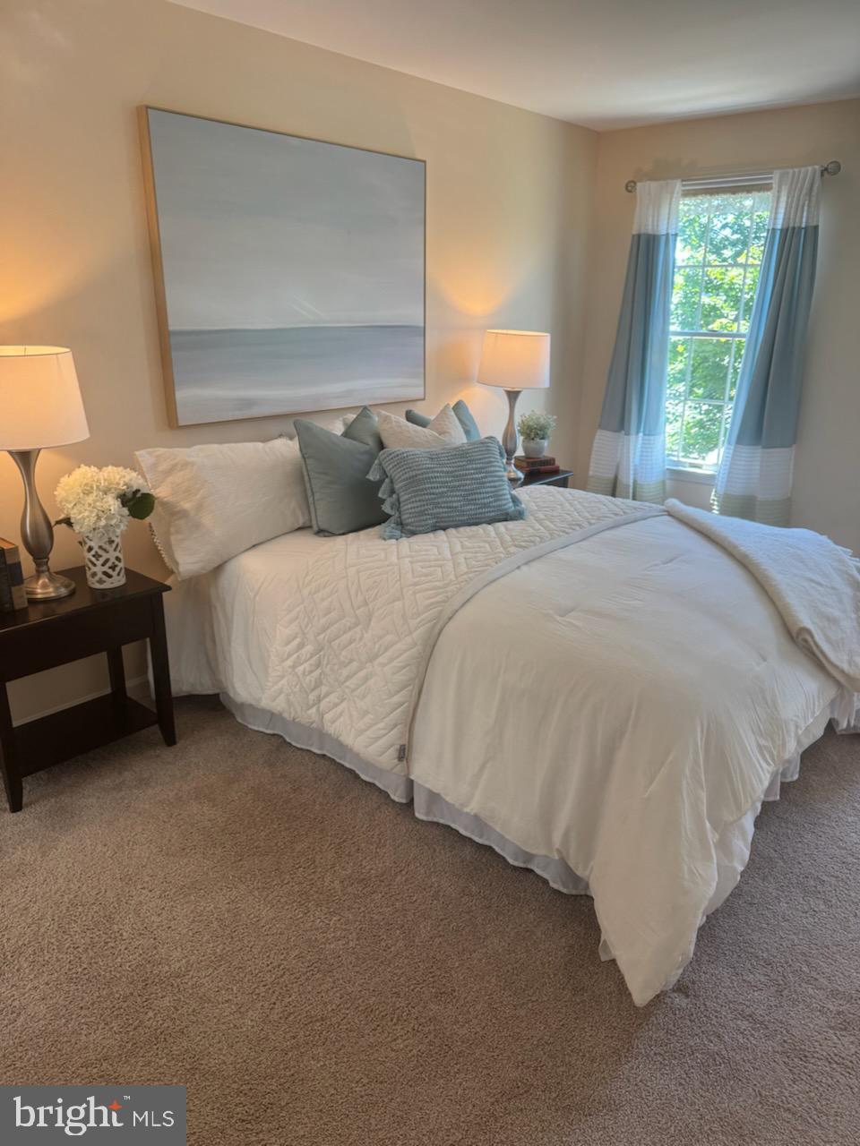 AURORA HILLS - Residential