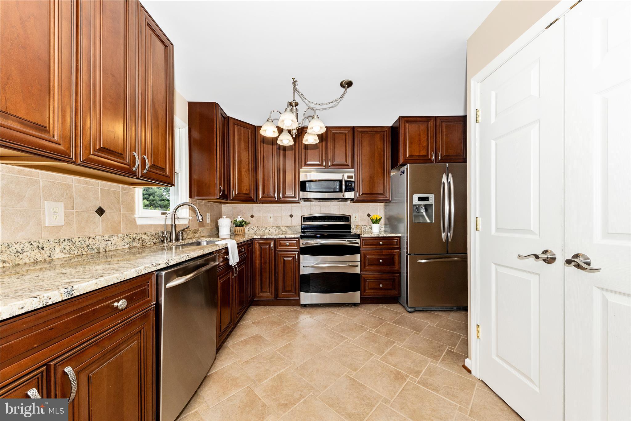 AURORA HILLS - Residential
