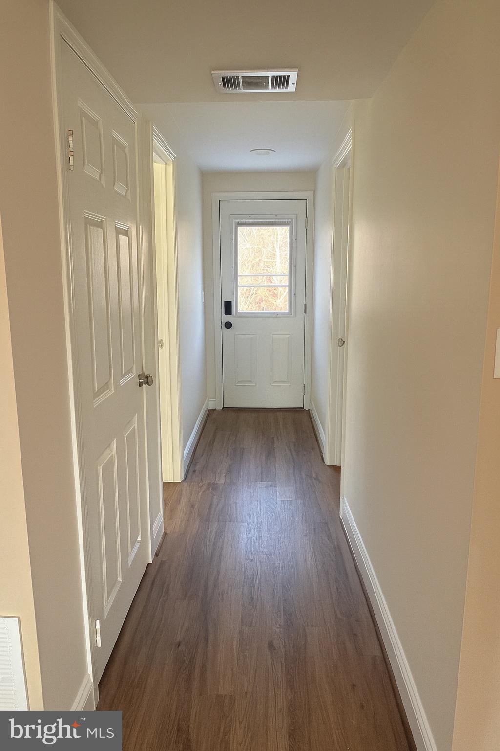 7822 GRASSY GARTH #B