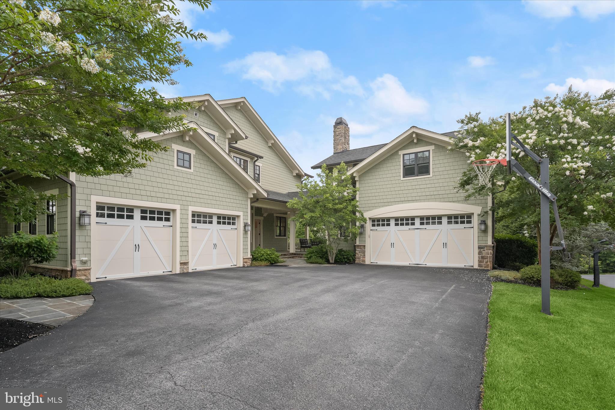 WALNUT GROVE - Residential