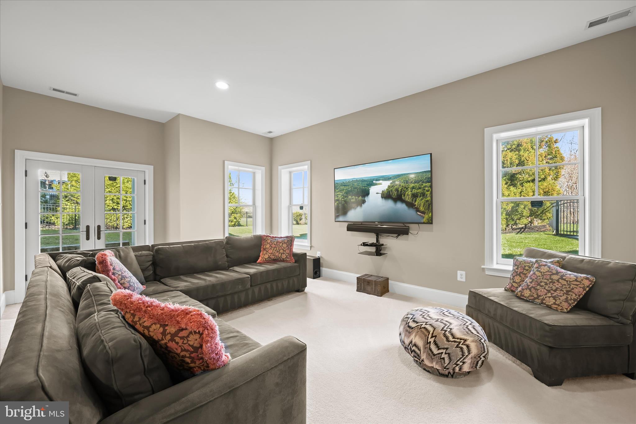 WALNUT GROVE - Residential