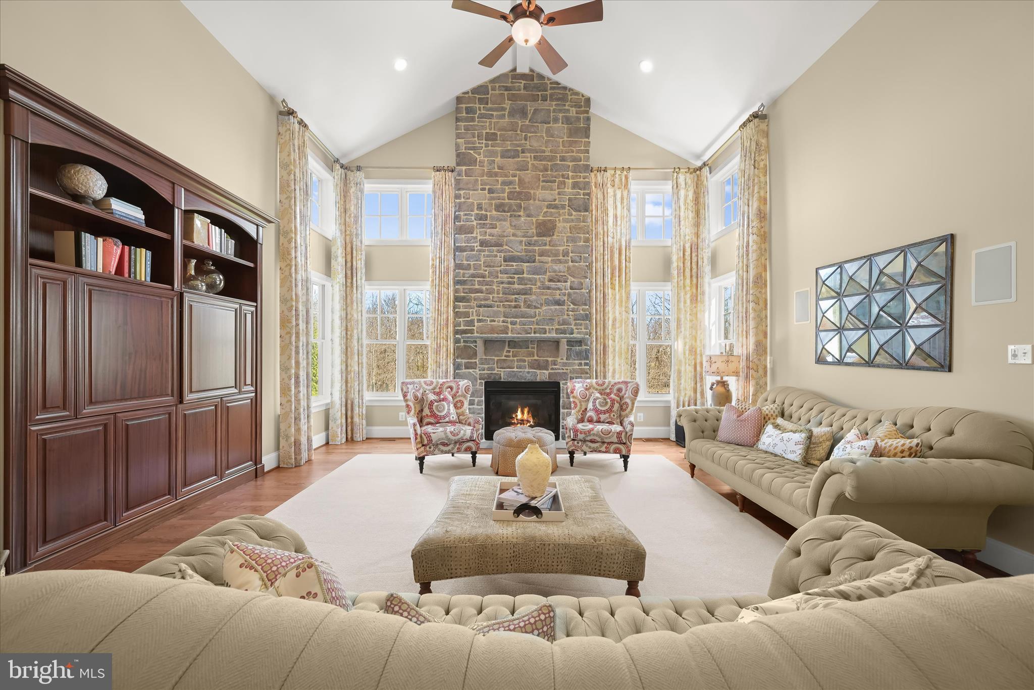 WALNUT GROVE - Residential