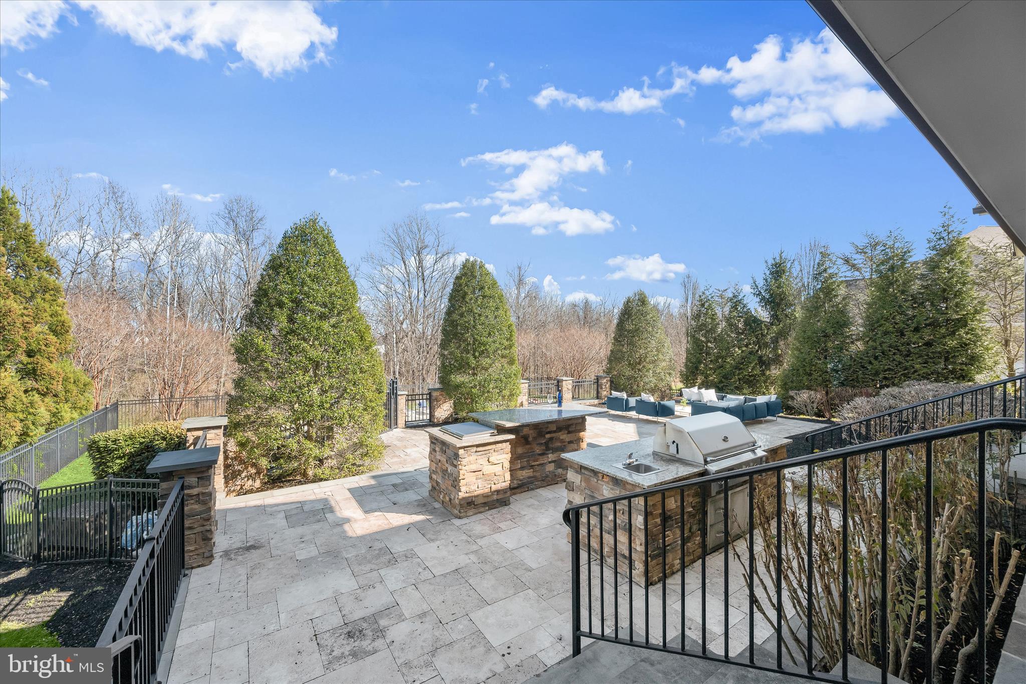 WALNUT GROVE - Residential