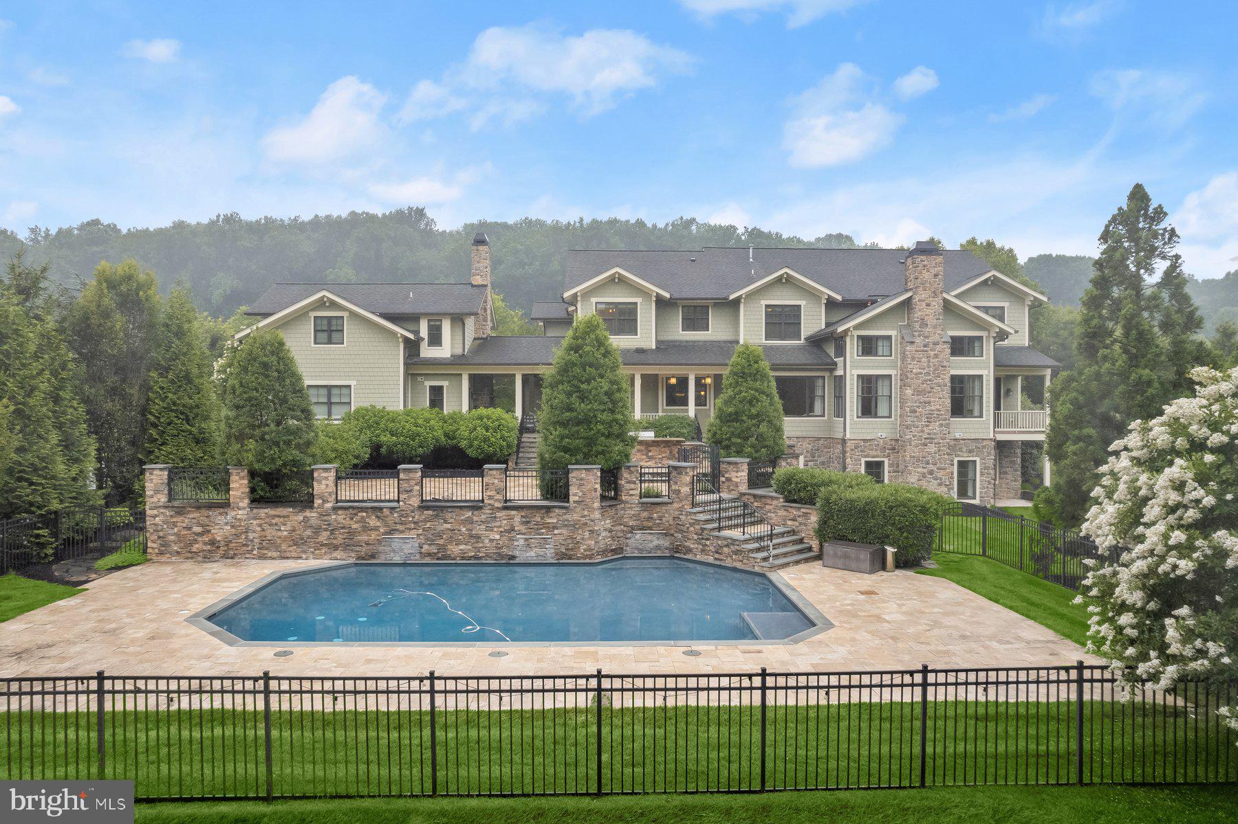 WALNUT GROVE - Residential