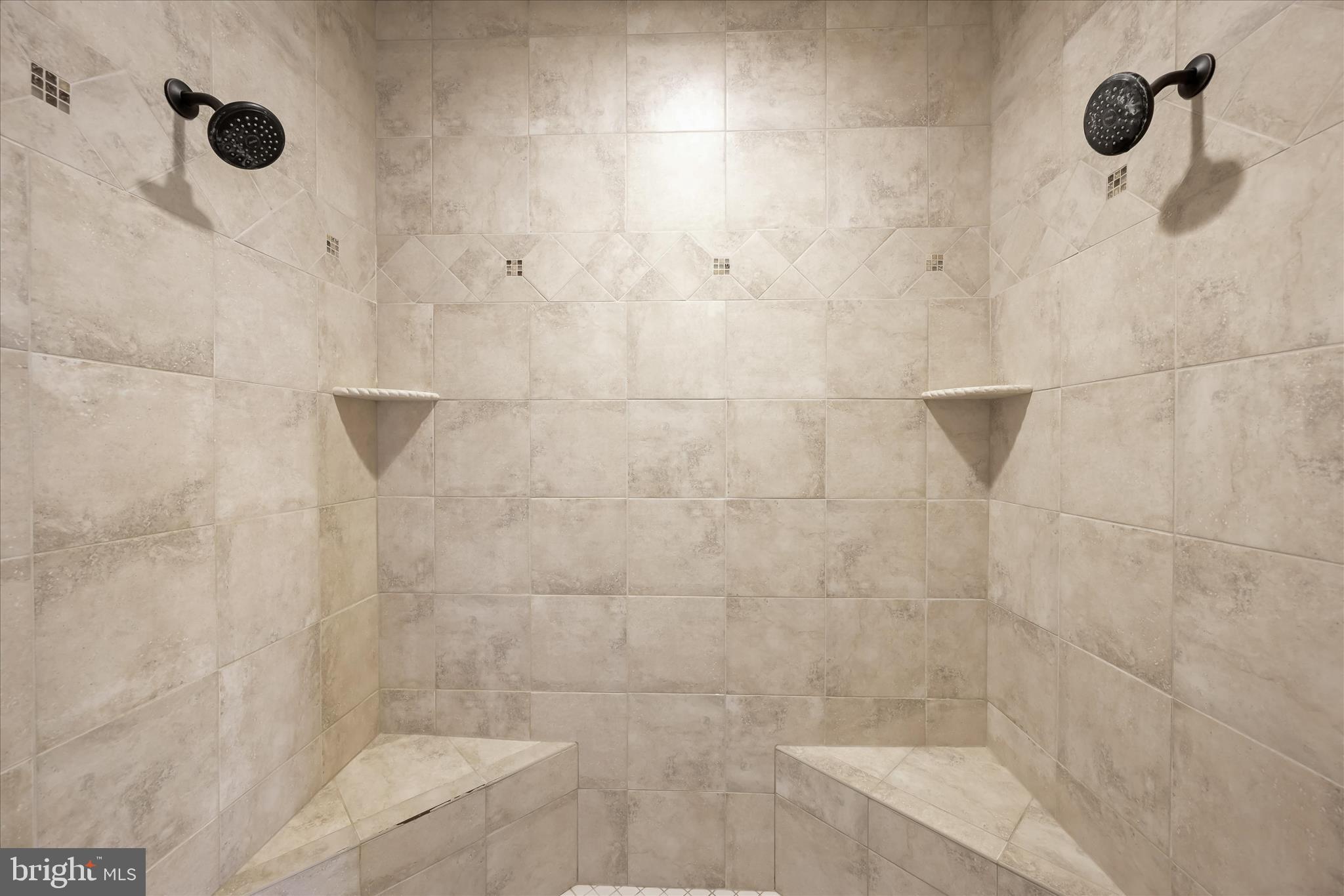 WALNUT GROVE - Residential