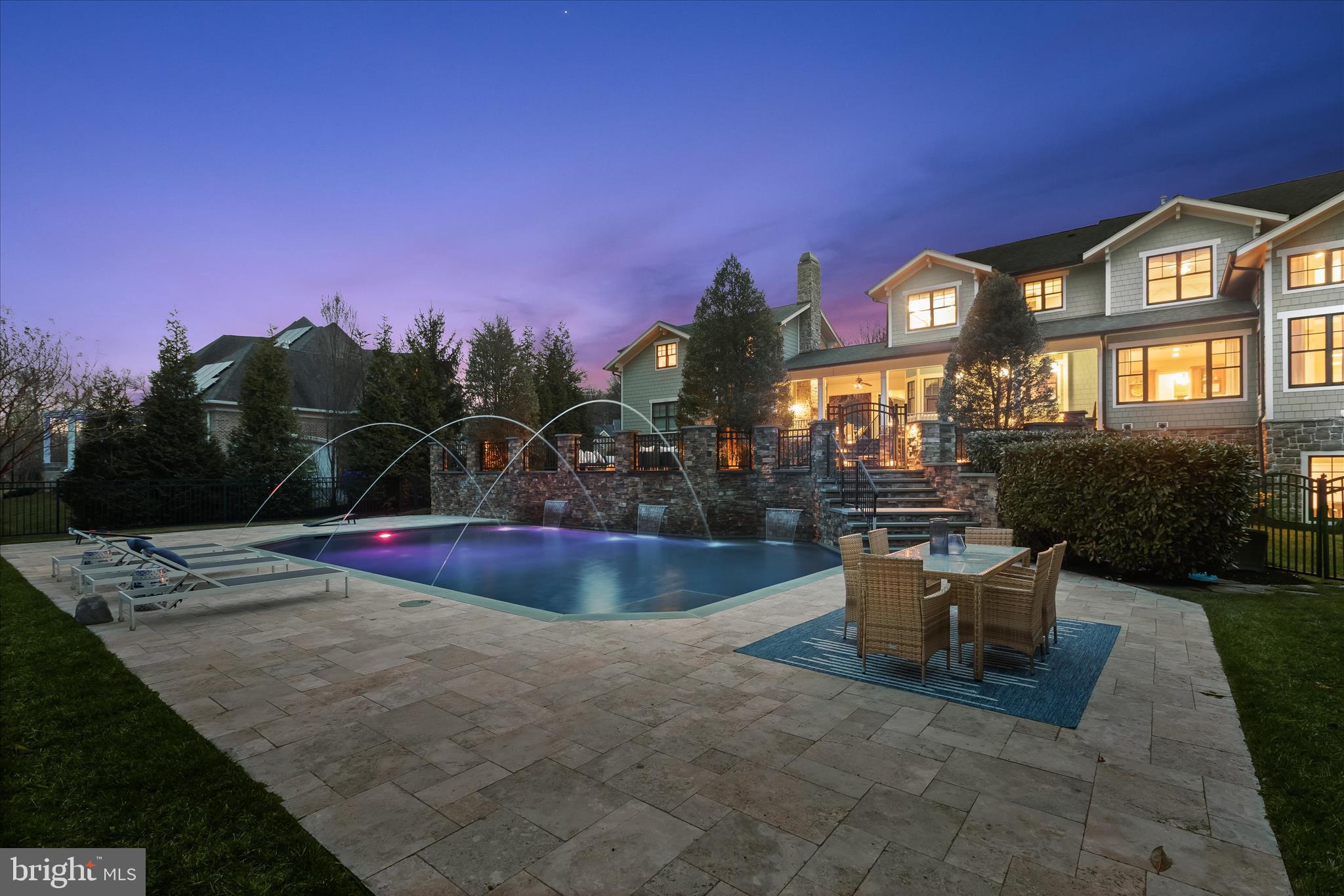 WALNUT GROVE - Residential