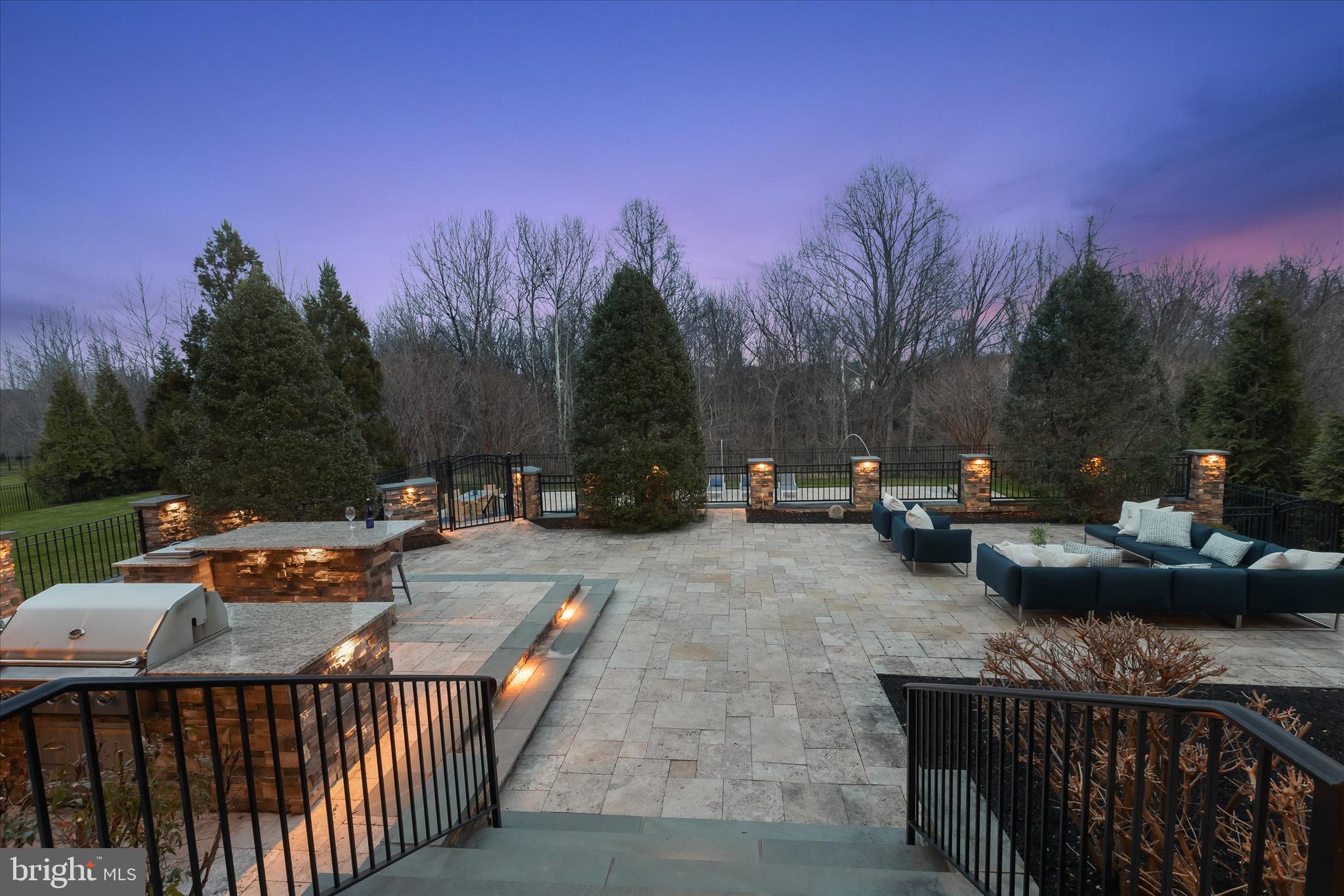 WALNUT GROVE - Residential