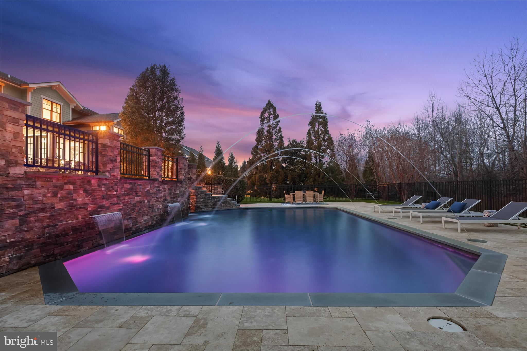 WALNUT GROVE - Residential