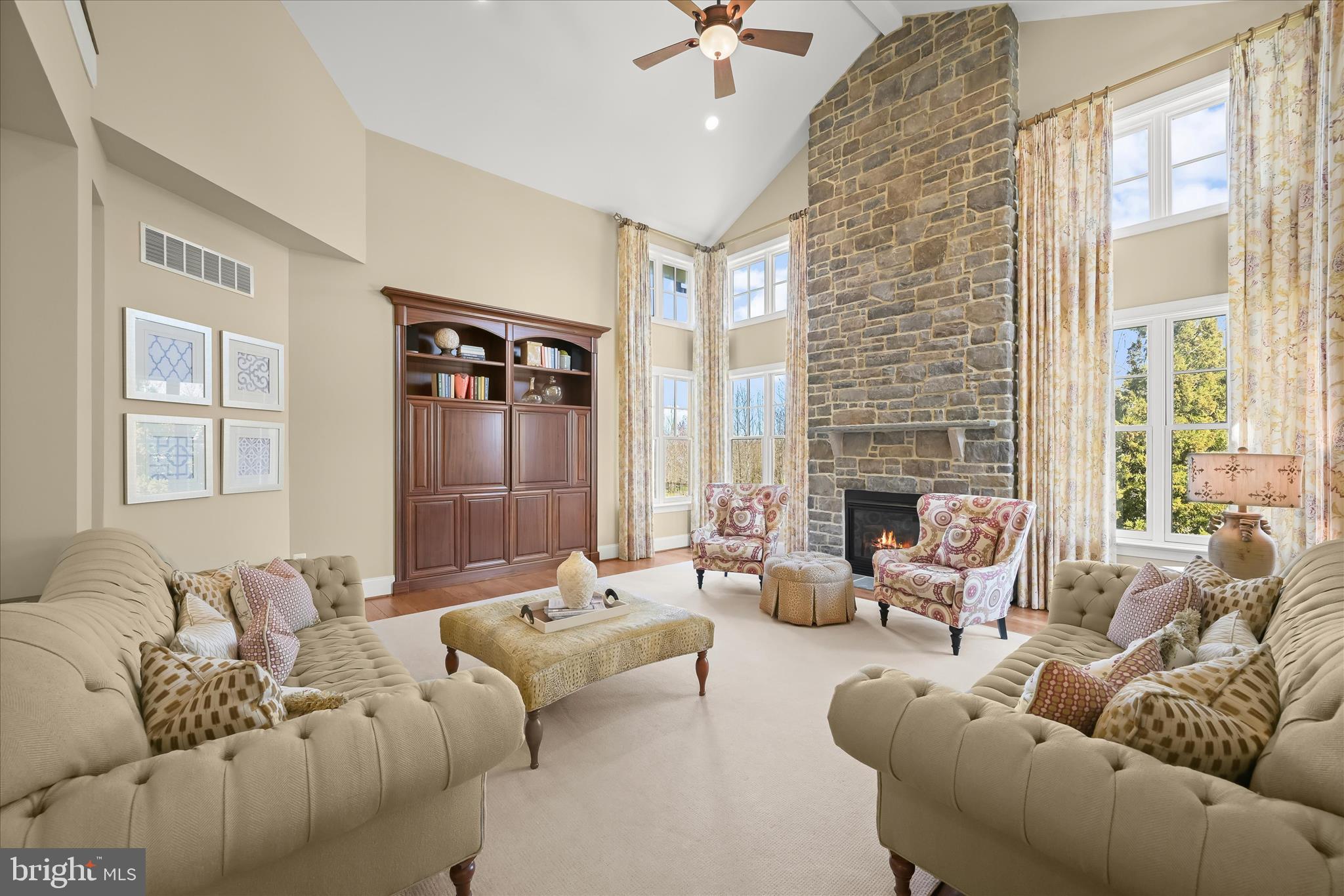 WALNUT GROVE - Residential