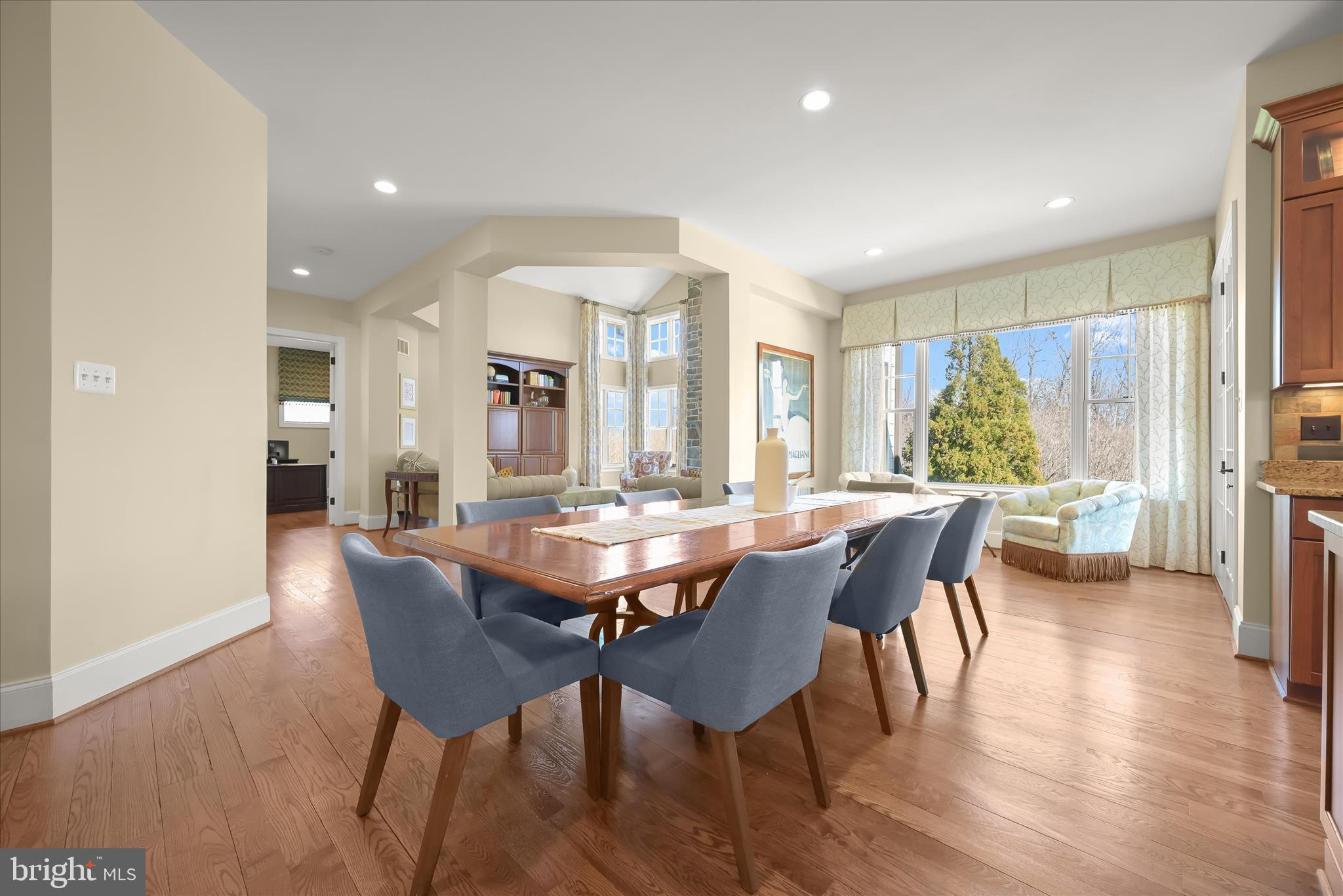 WALNUT GROVE - Residential