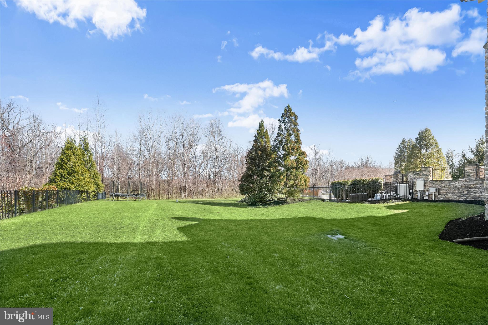 WALNUT GROVE - Residential