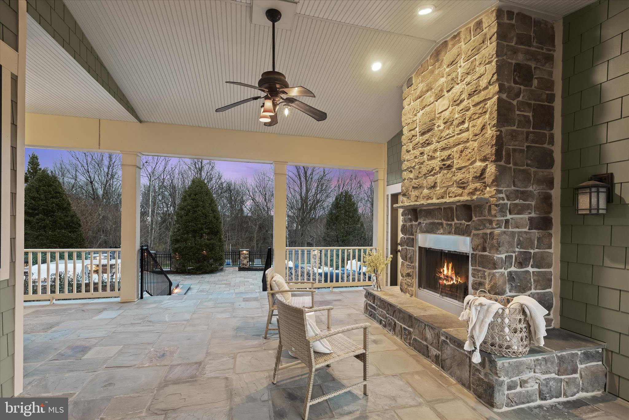 WALNUT GROVE - Residential