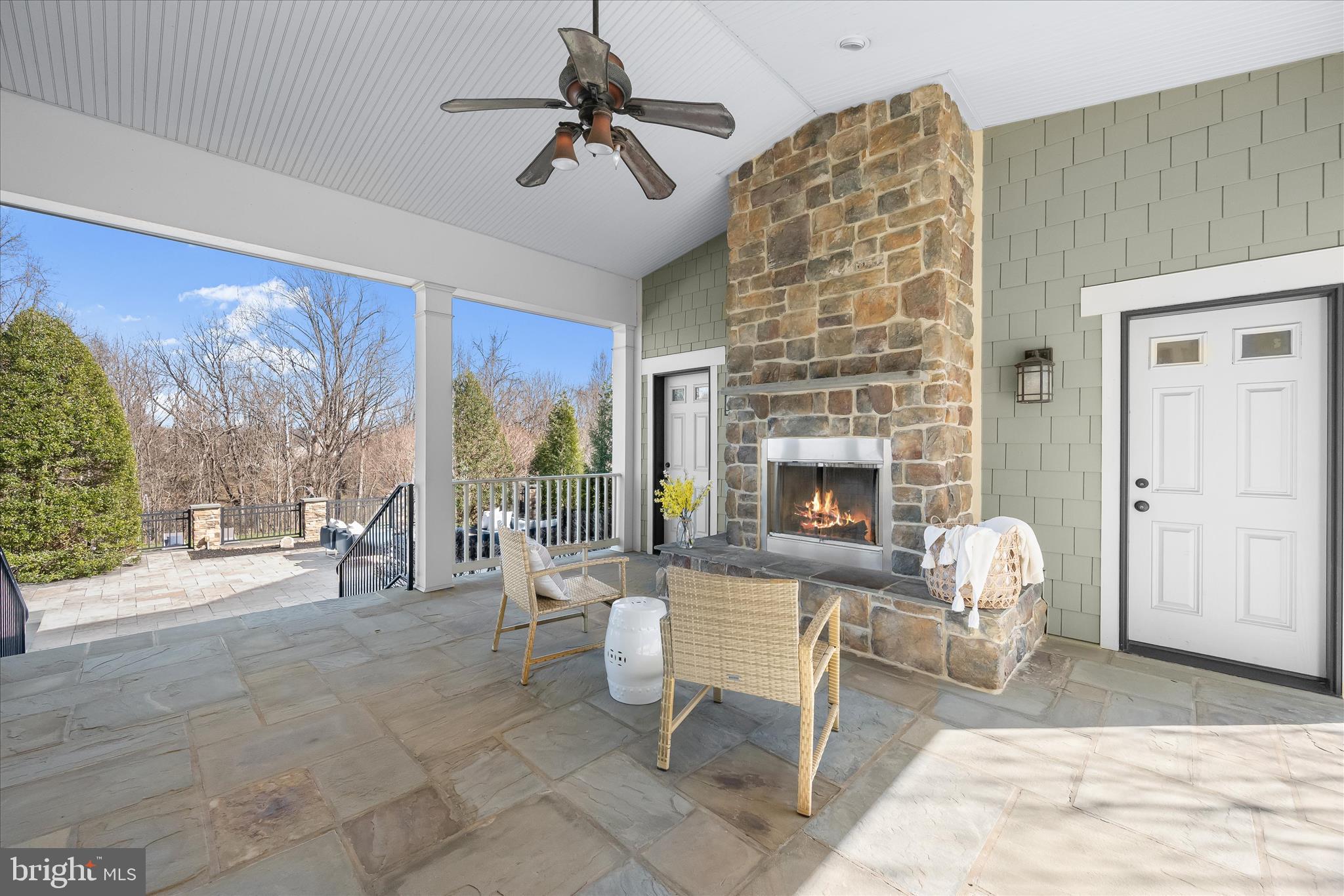 WALNUT GROVE - Residential