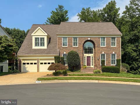 Photo of 7606 Davis Field Lane, SPRINGFIELD, VA 22153 (MLS # VAFX2334278)