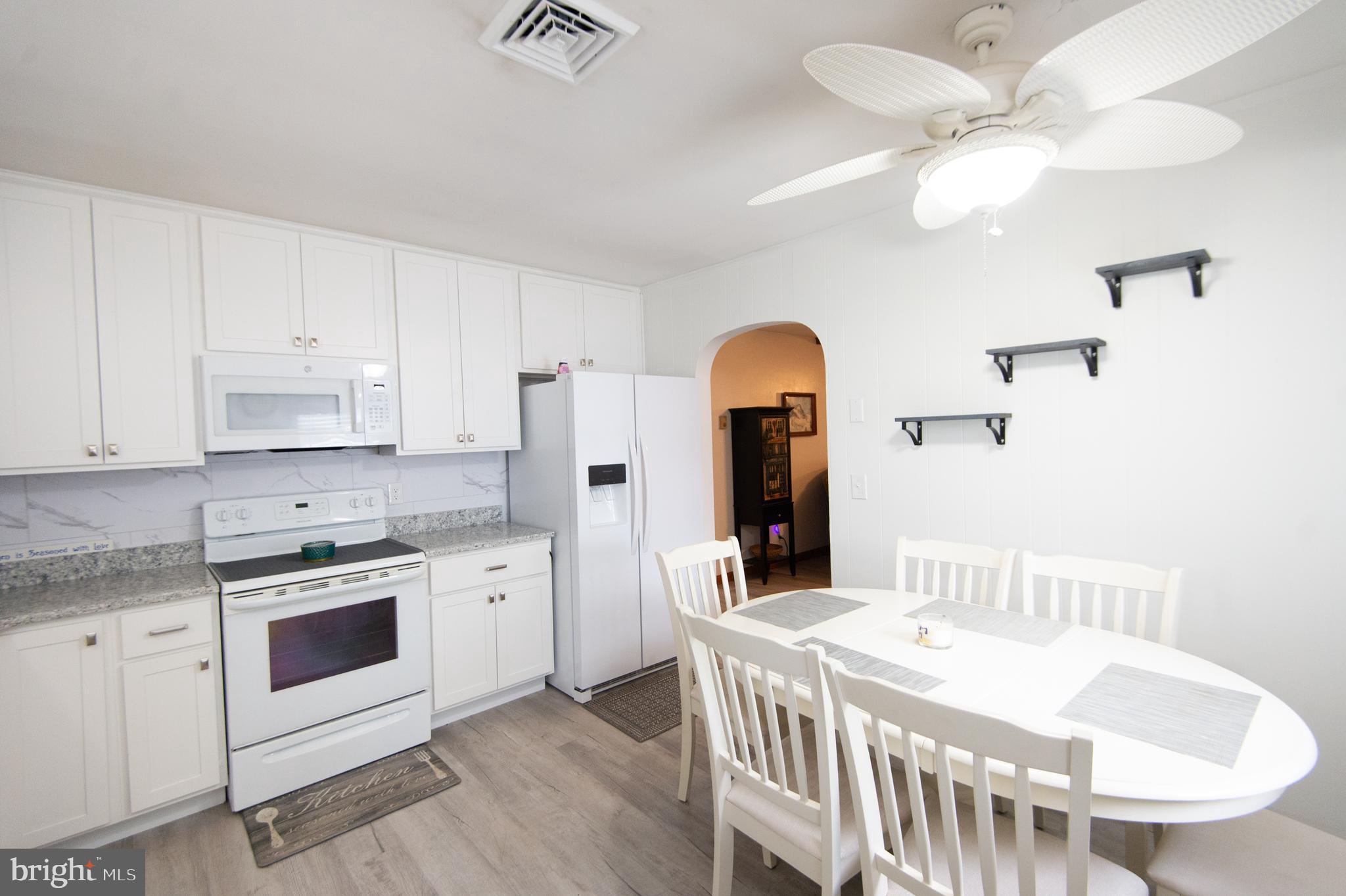 5302 RIVER DRIVE