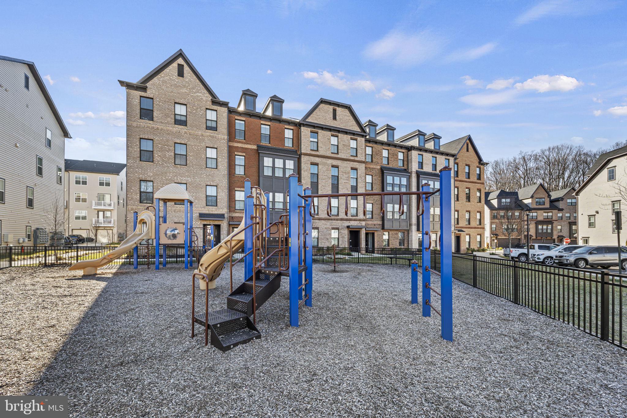 THE TOWNS AT PENDER OAKS - Residential Lease